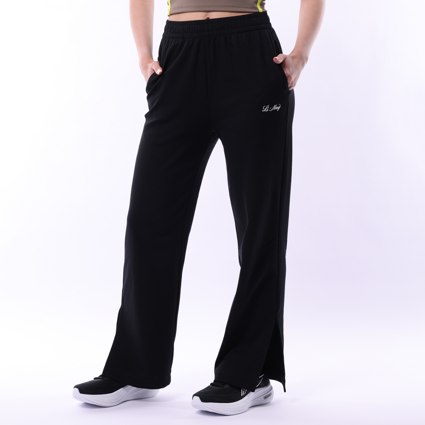 AKLV348-3 Брюки спортивные Sports Style черный