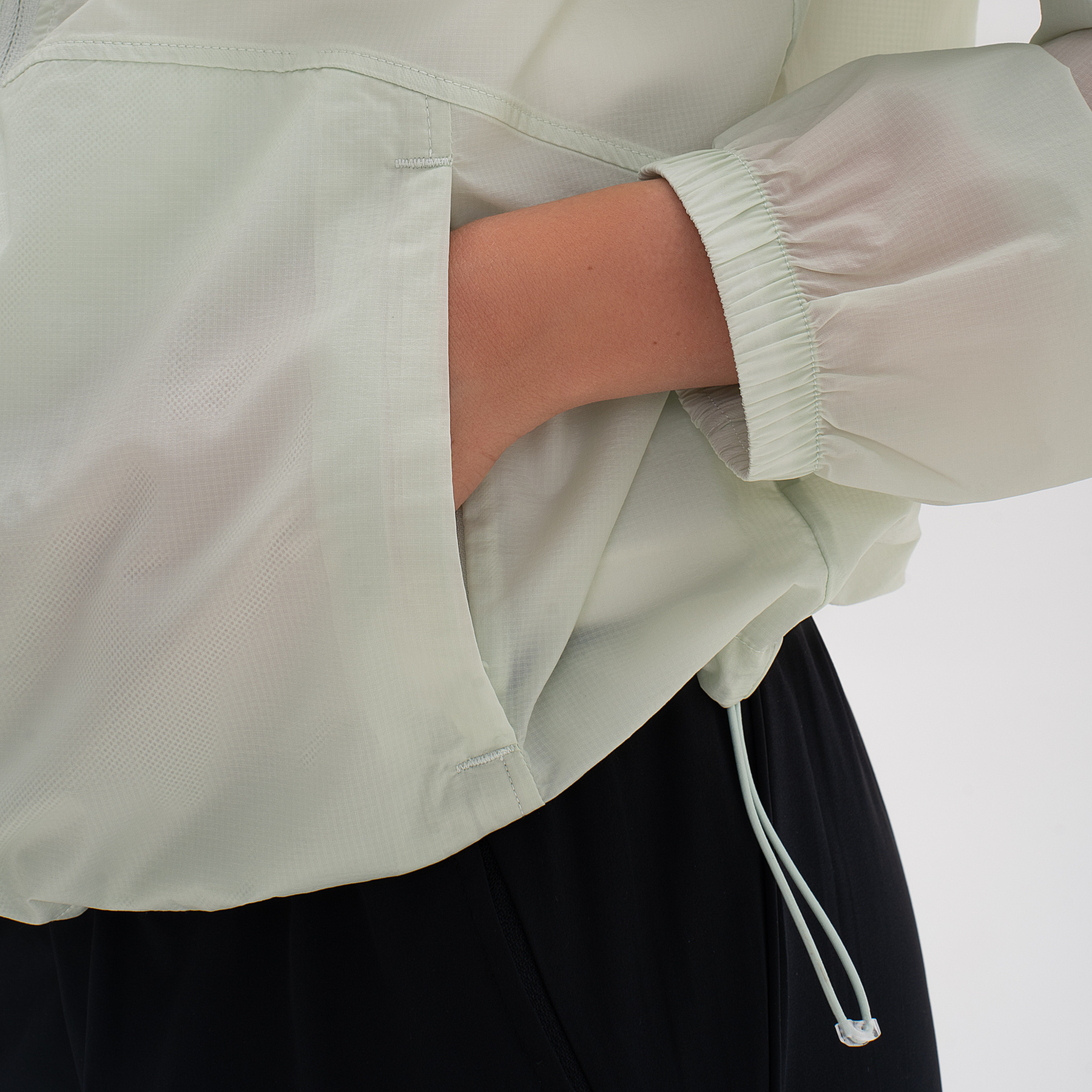 AFDU460-3 Ветровка Fitness зелёный