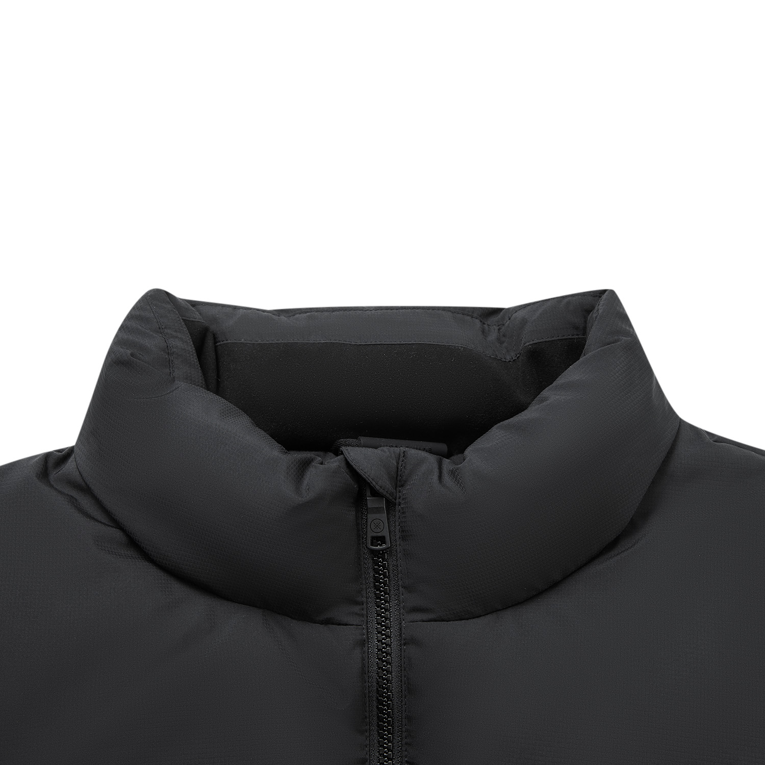 AMRV079-1 Жилет пуховый Wade Lifestyle черный