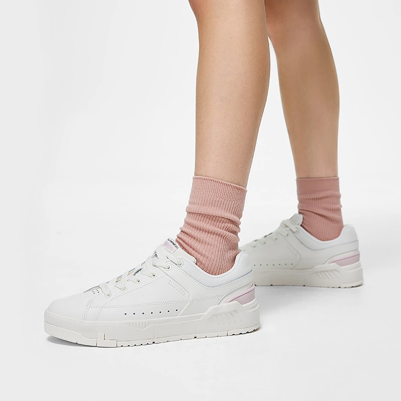 AGCT044-2 Кроссовки Common 70s белые