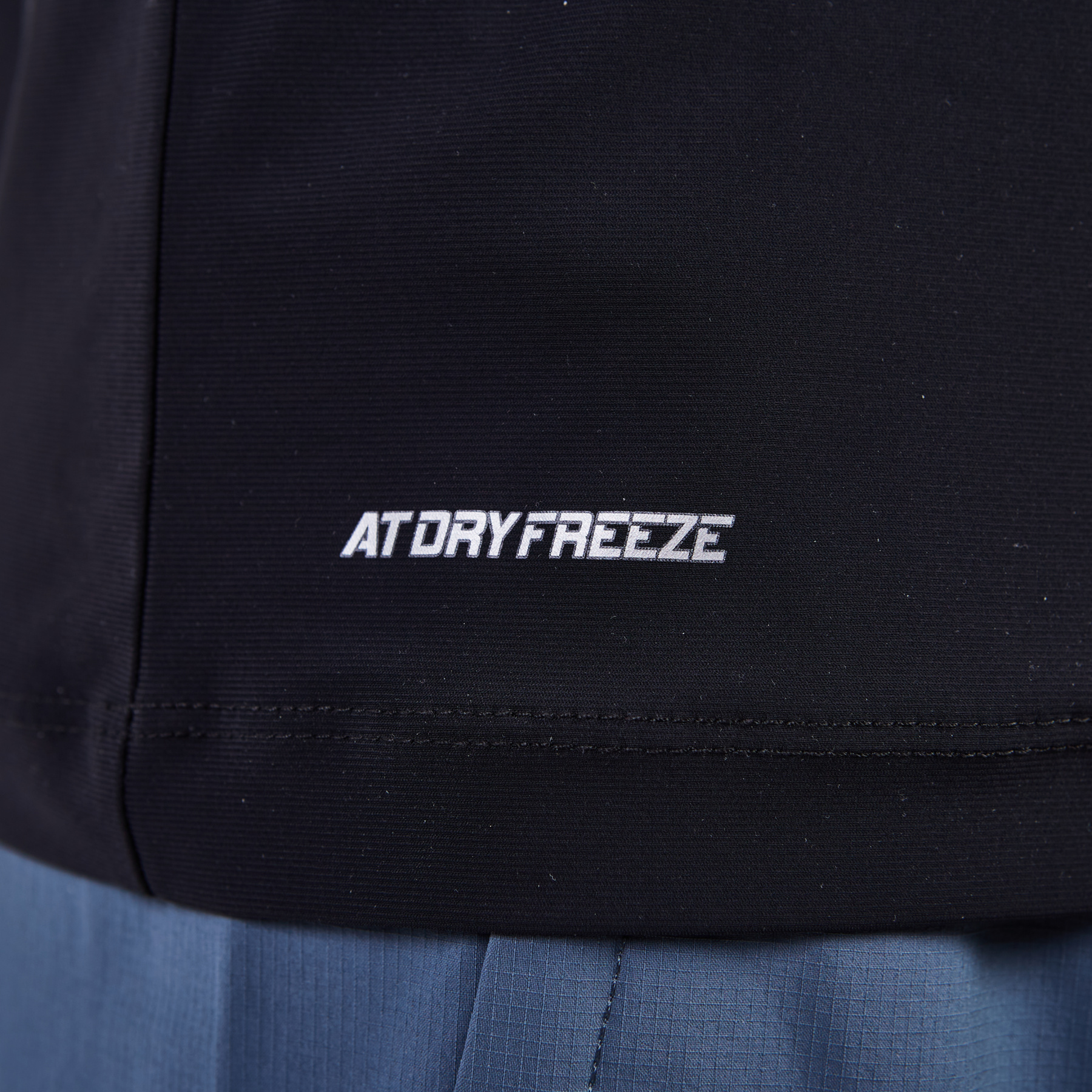 ATSU063-1 Футболка Fitness черная