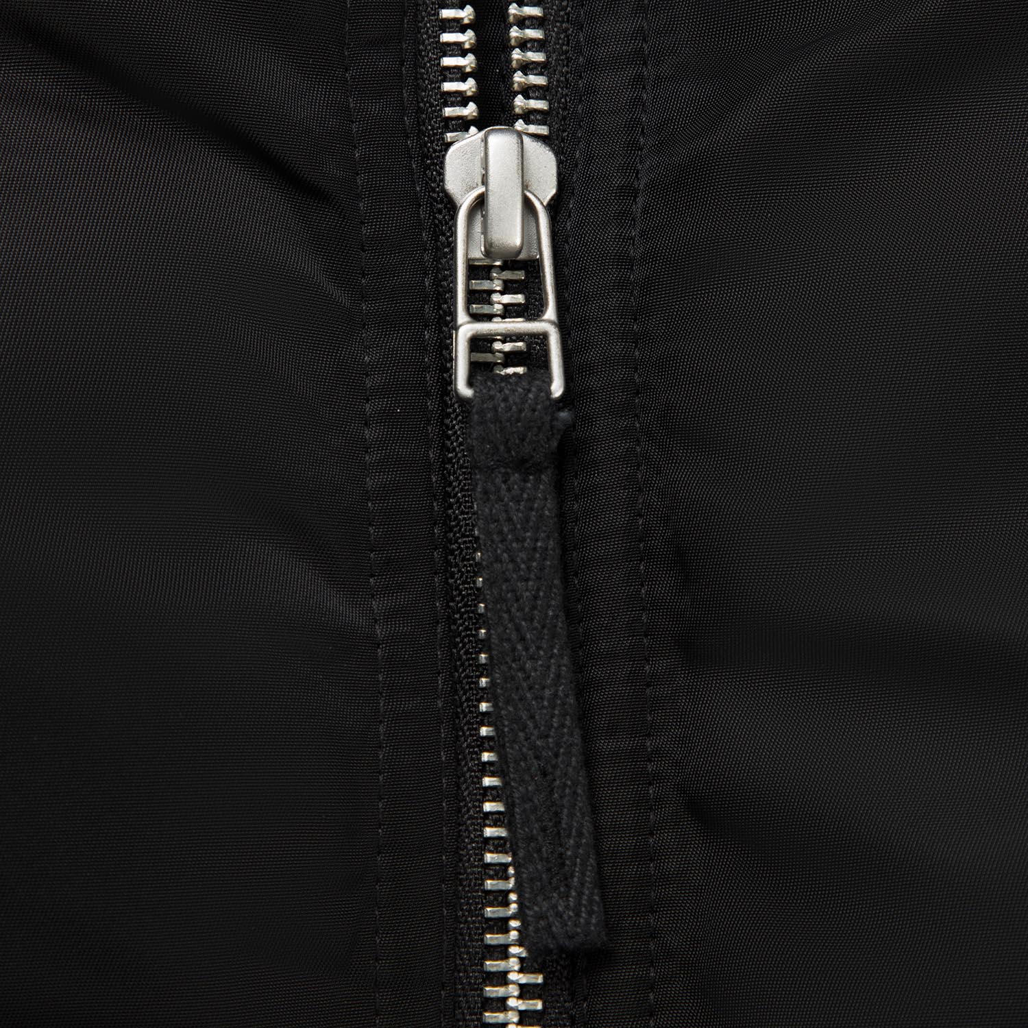 AJMV135-2 Куртка Bad5 Off-Court черный