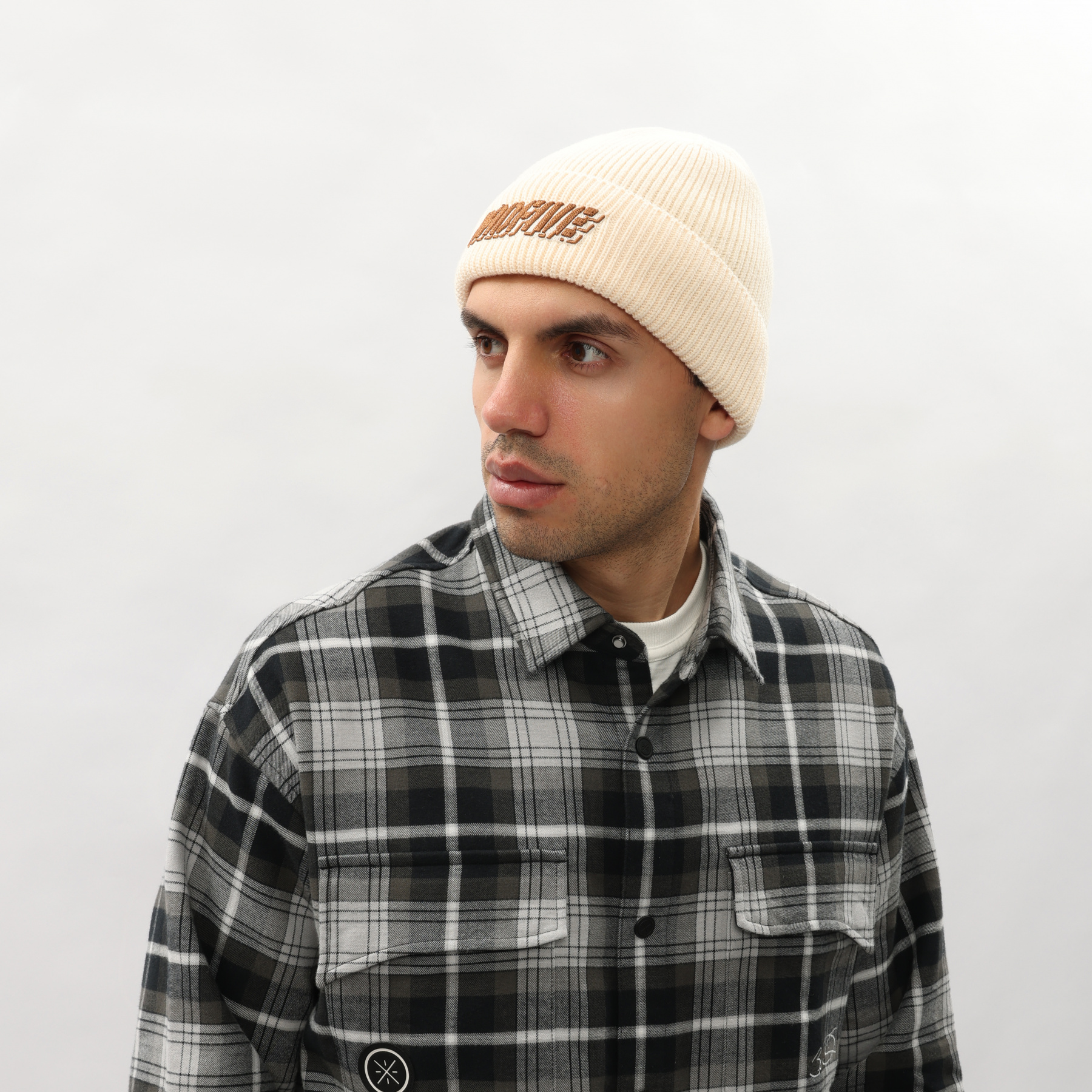 AMZU043-4 Шапка-бини Bad5 Off-Court бежевая