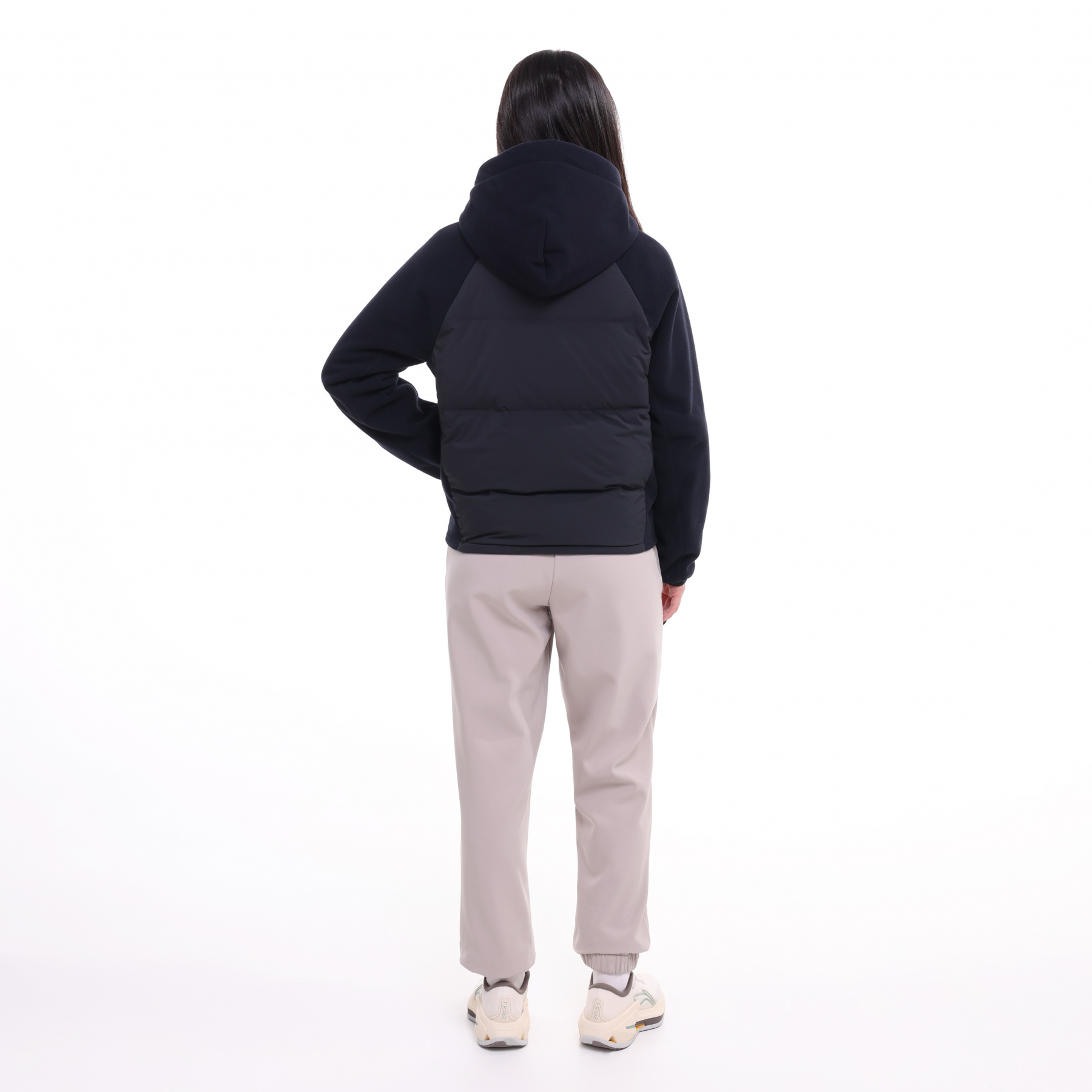 AYMU106-2 Пуховик Essentials черный