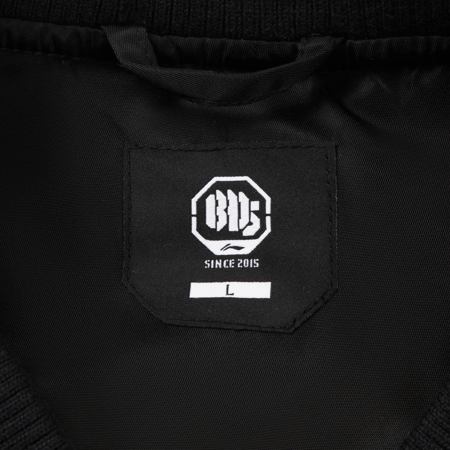 AJMV135-2 Куртка Bad5 Off-Court черный