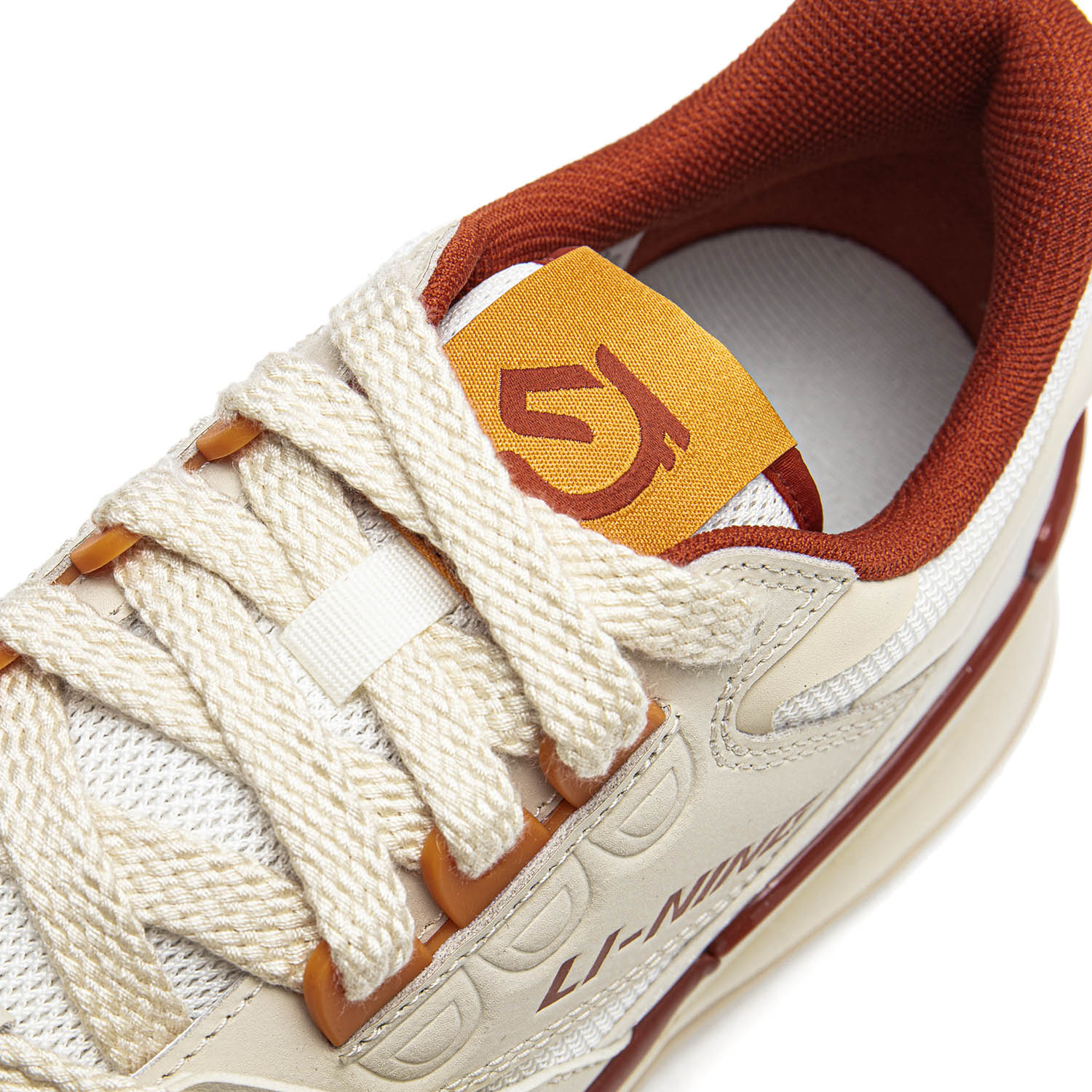 AGLW015-2 Кроссовки 001 Moment V2 серый