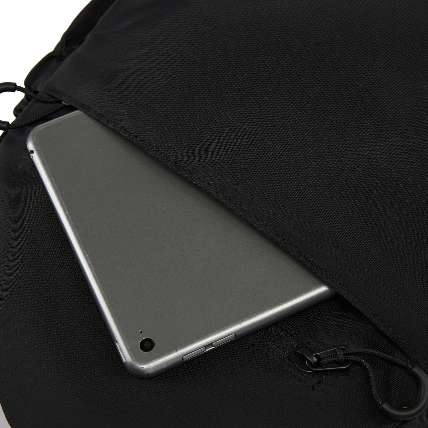 ABSW133-1 Рюкзак Essentials черный