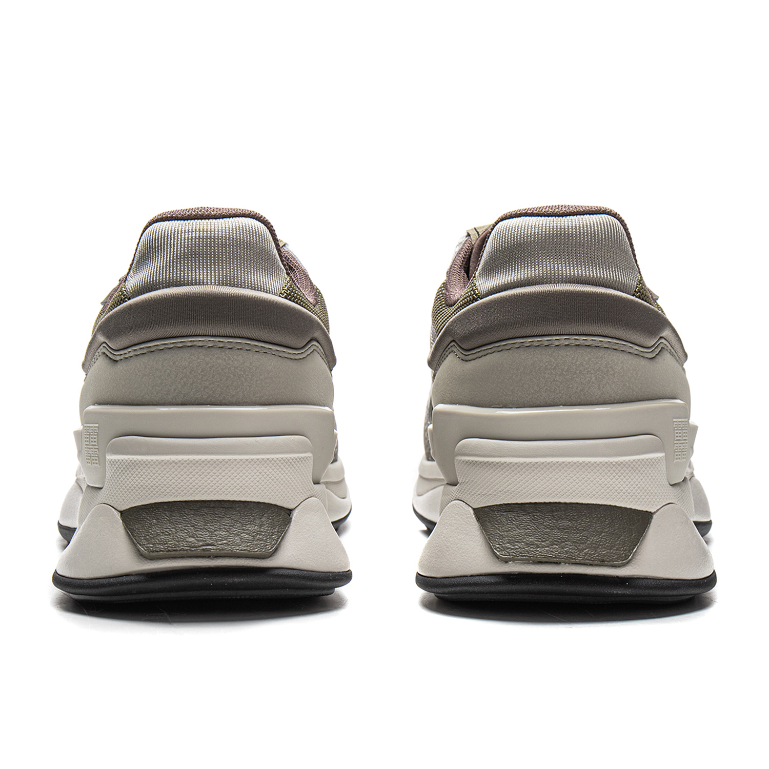 AGLW015-1 Кроссовки 001 Moment V2 коричневый