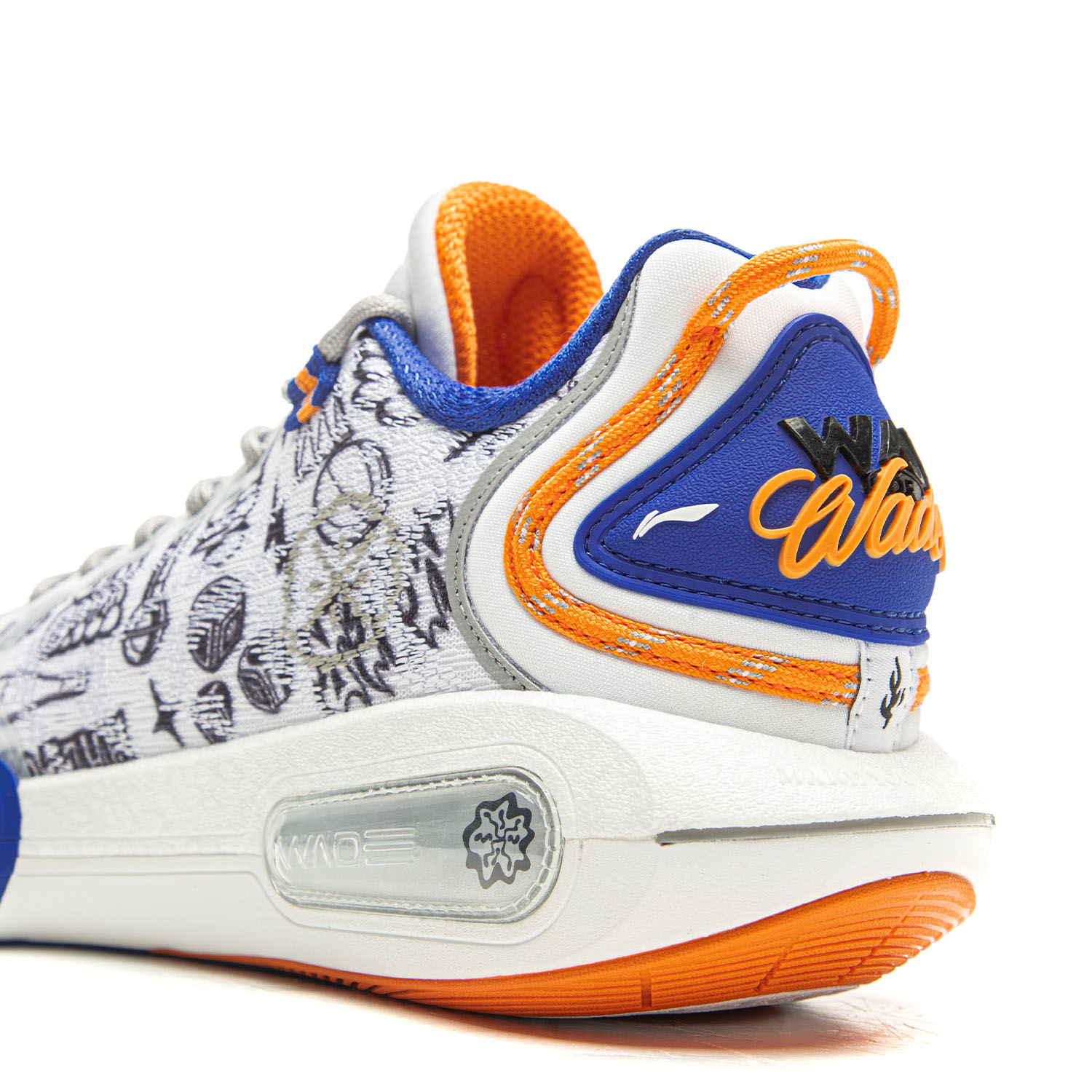 ABPV011-7 Кроссовки баскетбольные Wade Phantom 7 белый / черный