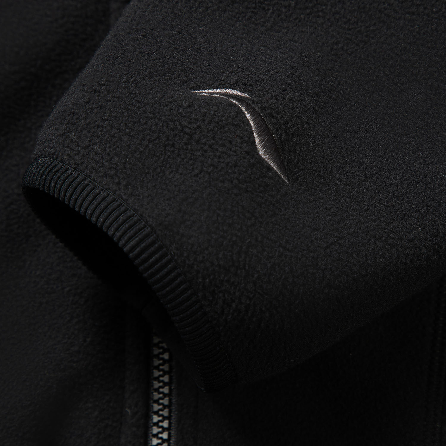 AWDV917-1 Свитшот из флиса Outdoor черный