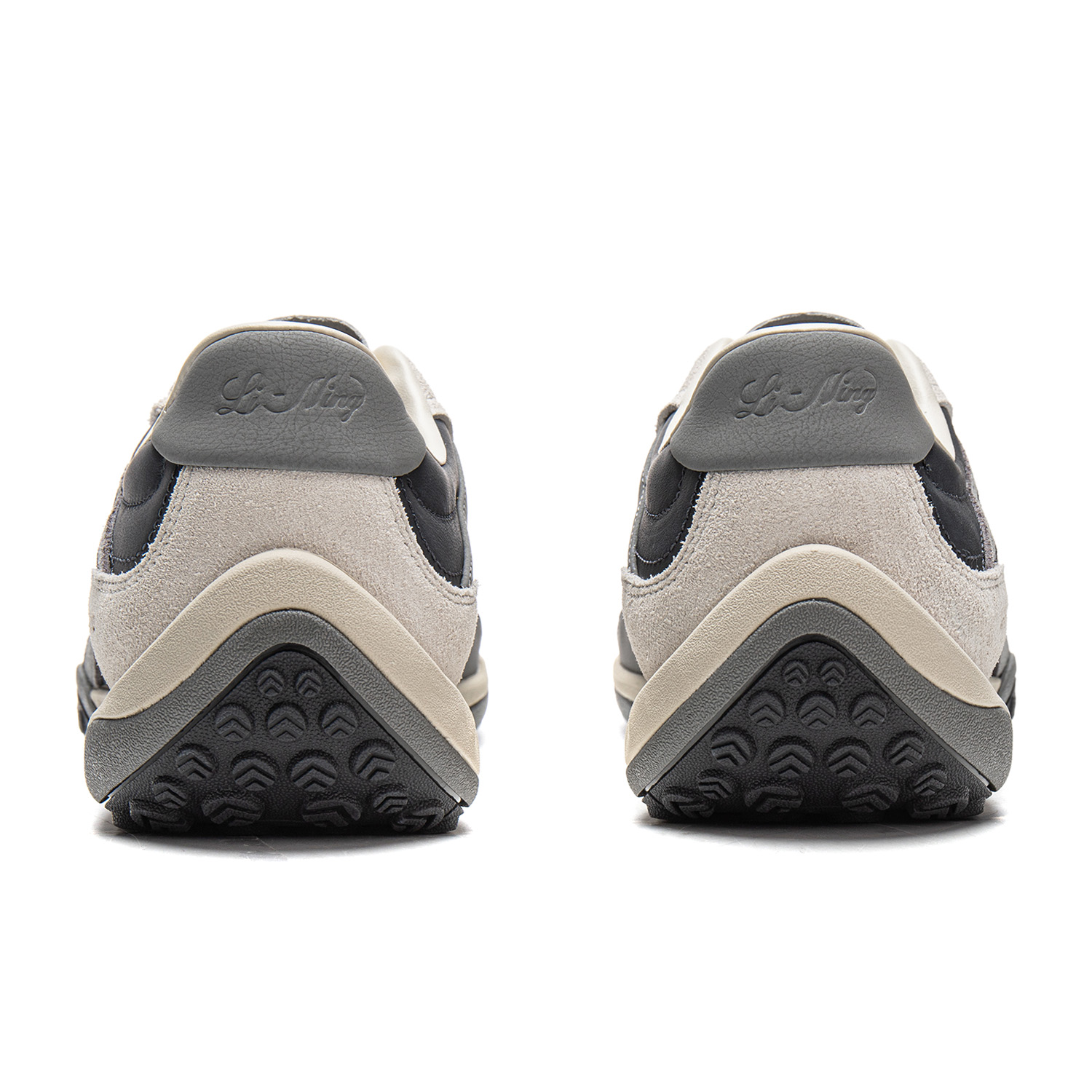 AGCW002-2 Кроссовки Flow черный