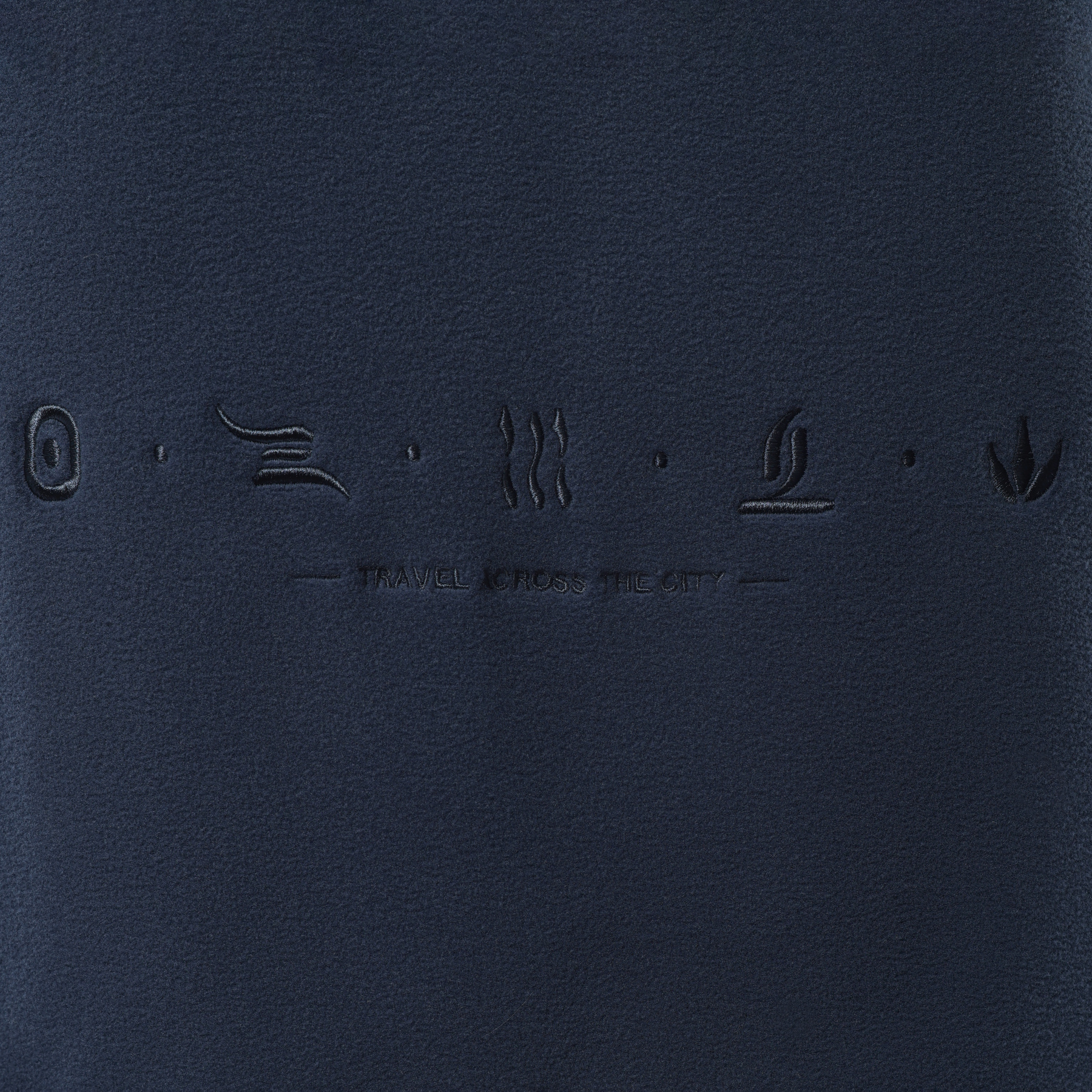 AWDU703-6 Свитшот Cross черный