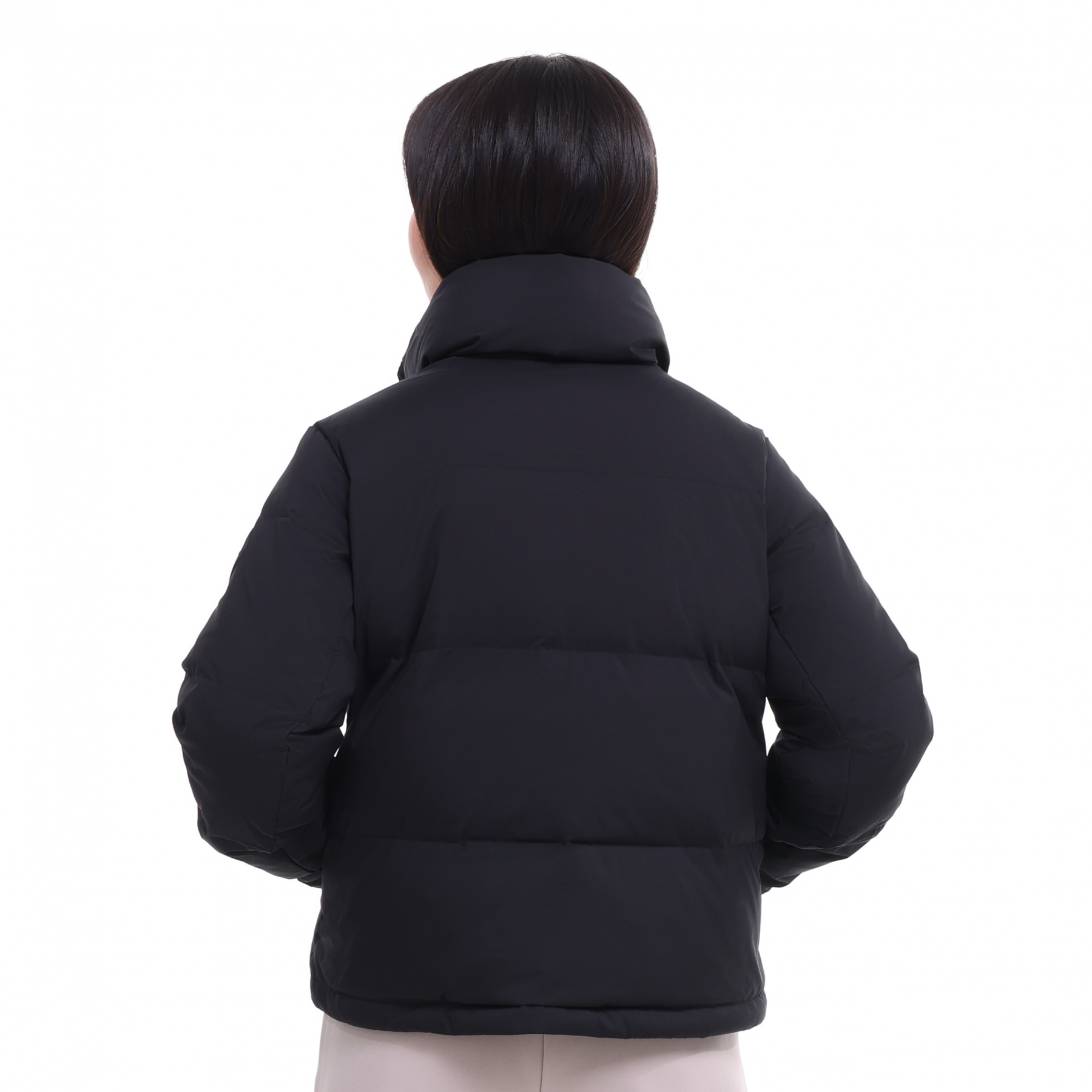 AYMU102-2 Пуховик Essentials черный