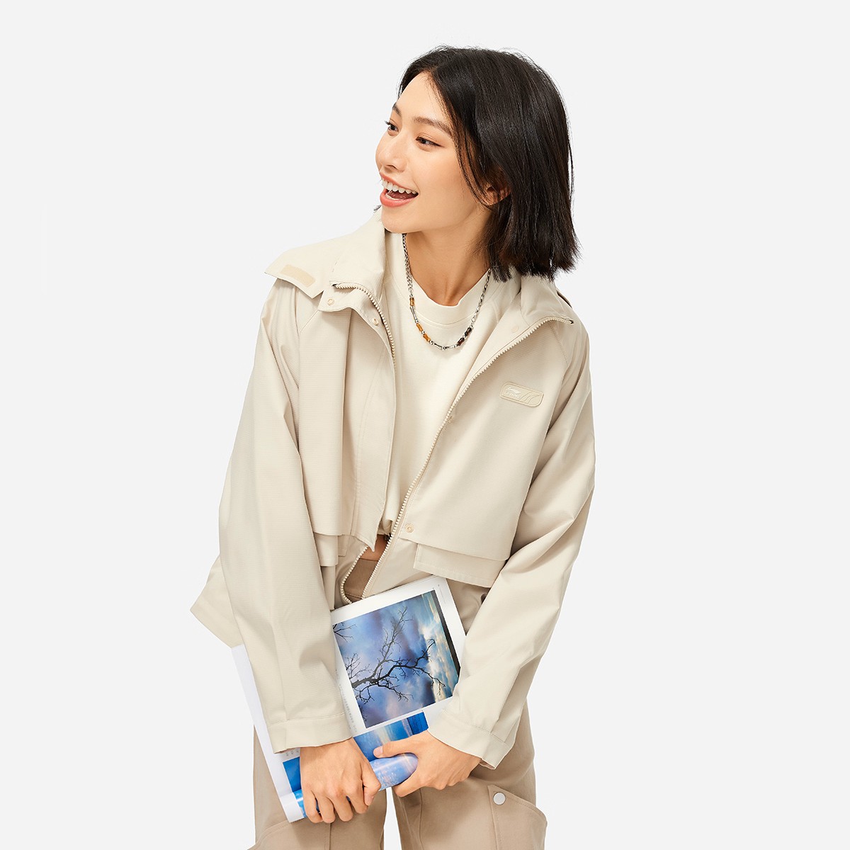 AFDUA84-1 Ветровка Cross белая