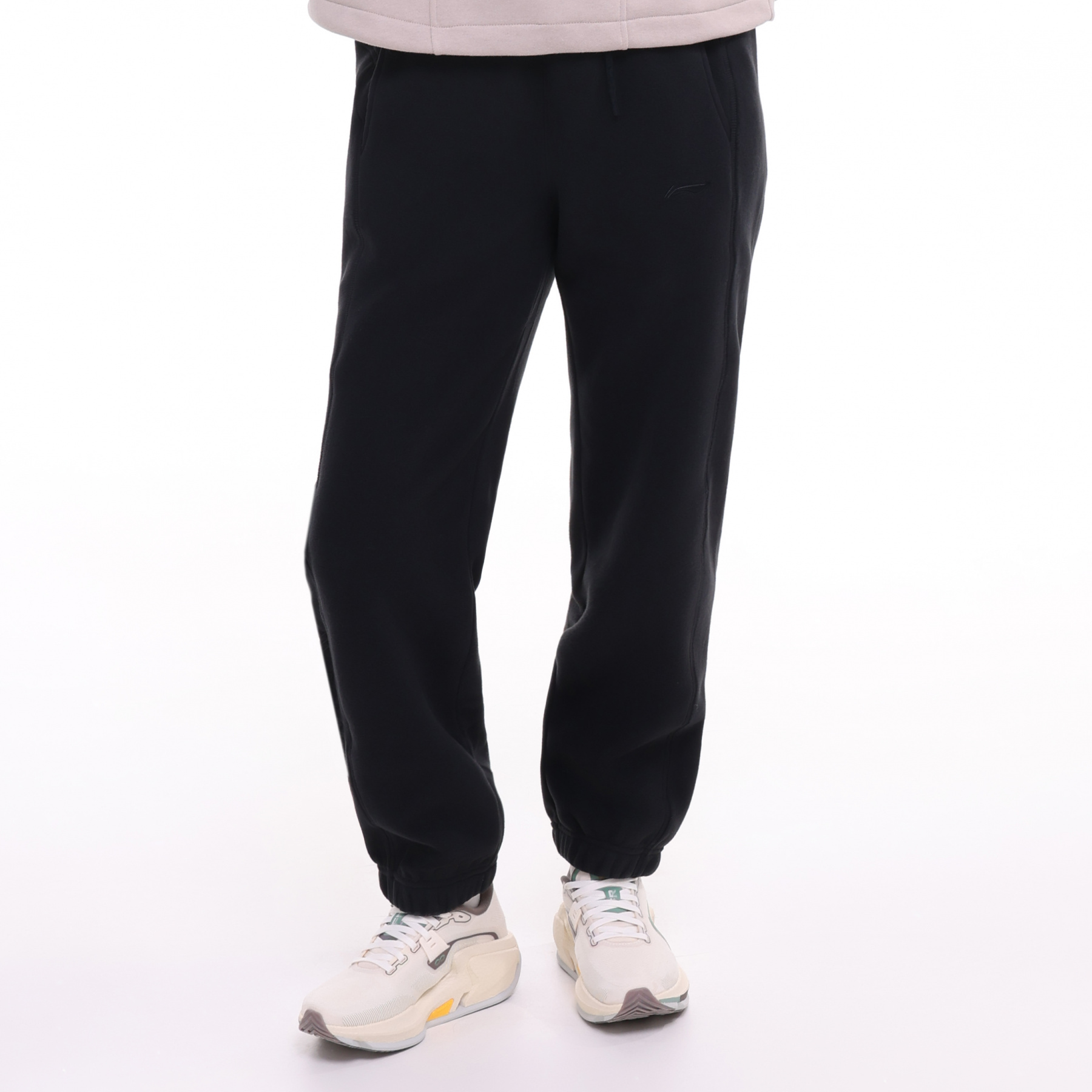 AKYU432-4 Брюки спортивные Workout черные