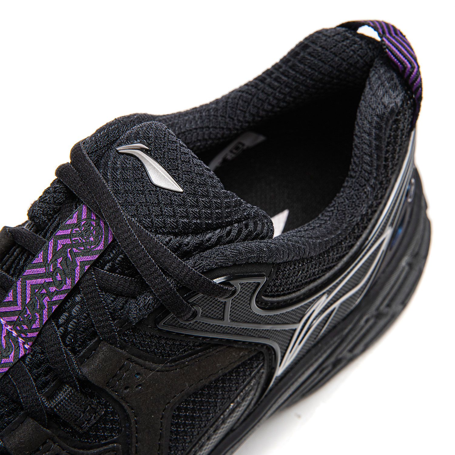 AHTV033-14 Кроссовки Outdoor CLY Shade черный