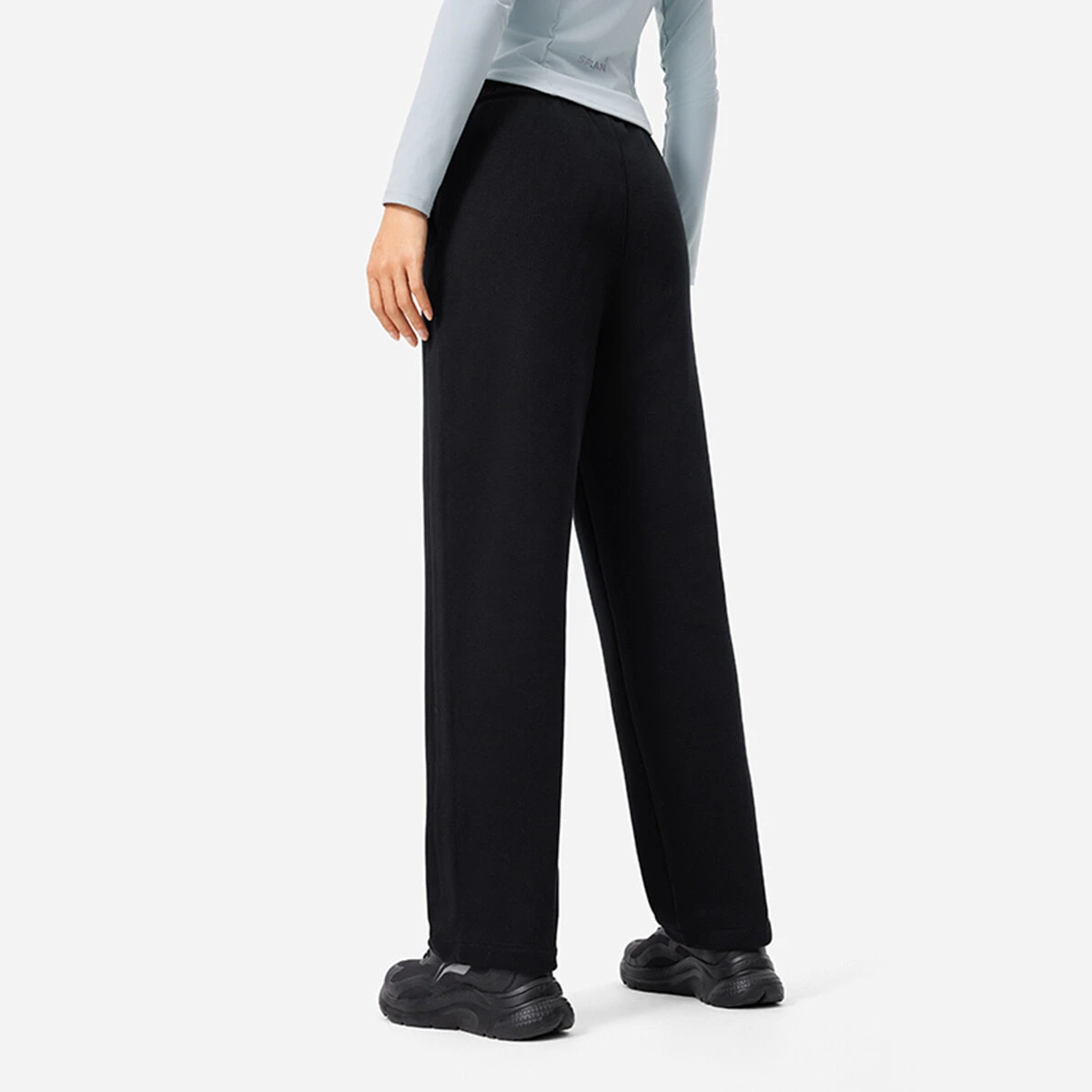 AKLU594-1 Брюки спортивные Essentials черный