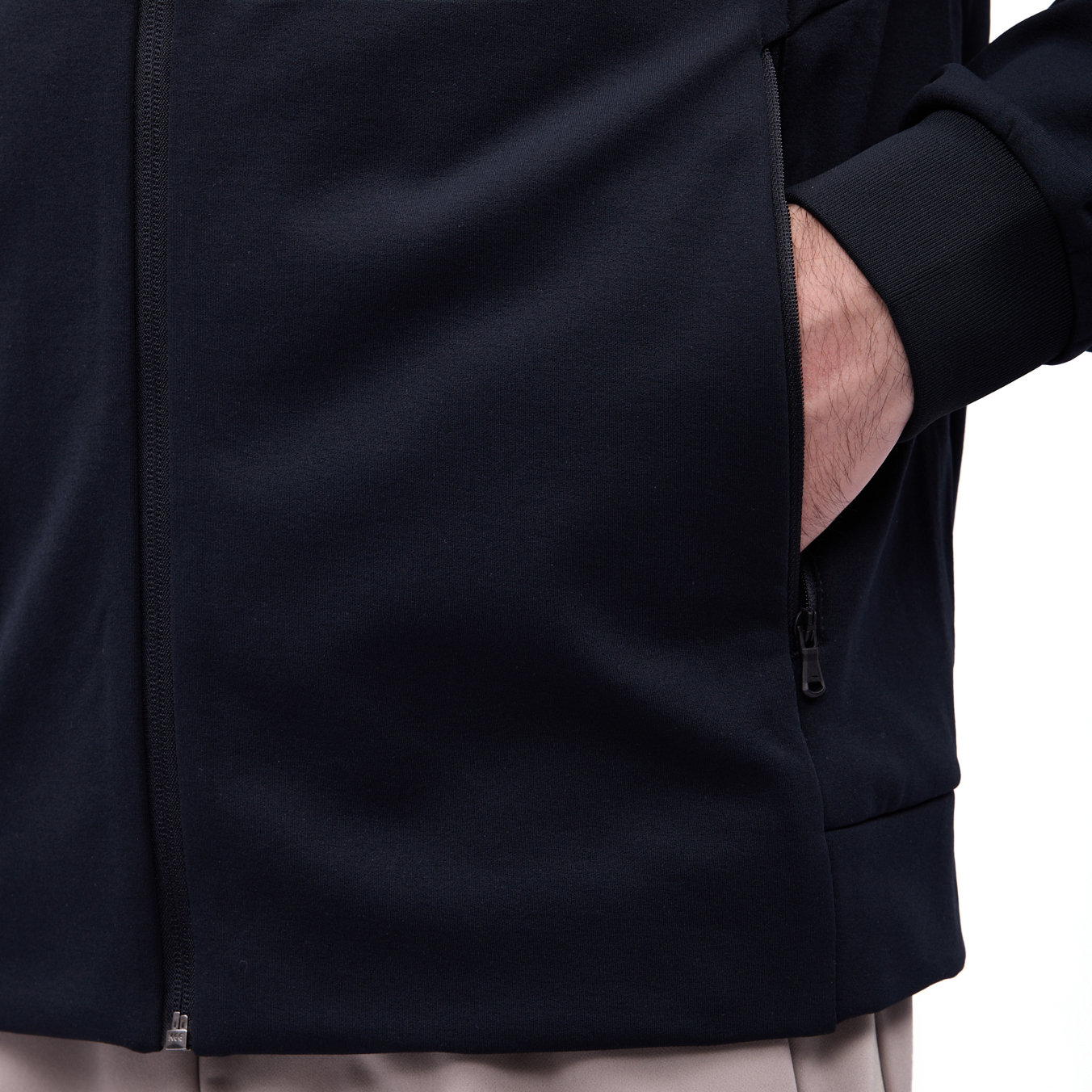 AWDV967-3 Куртка Essentials черный