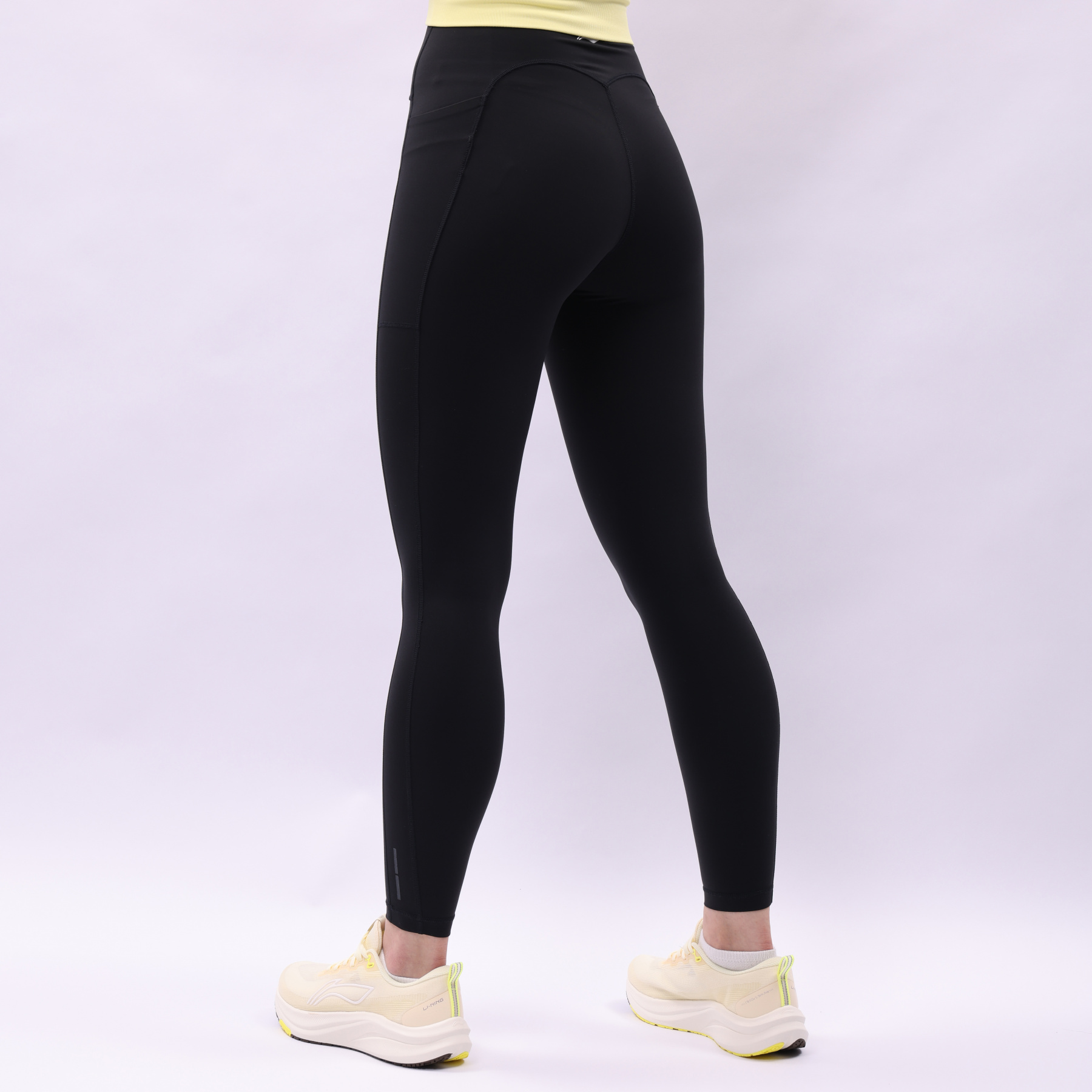 AULV040-3 Леггинсы Workout черный