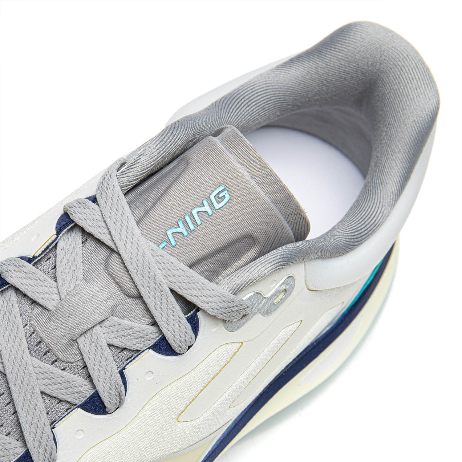 ARHW001-2 Кроссовки беговые Yueying 5 Pro белый / синий