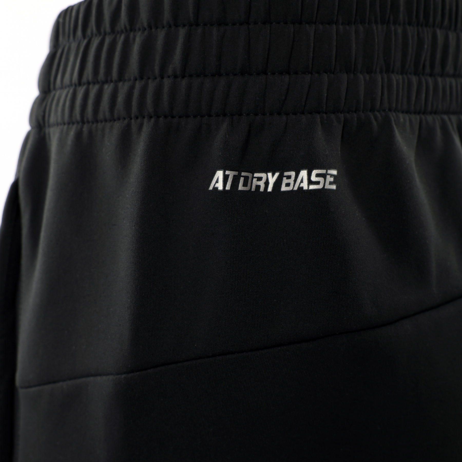 AKYV190-1 Брюки-джоггеры Essentials черный