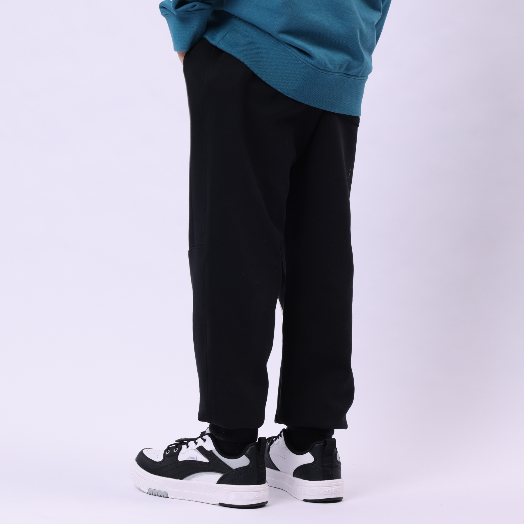 YKLU075-3 Брюки спортивные Lifestyle черные