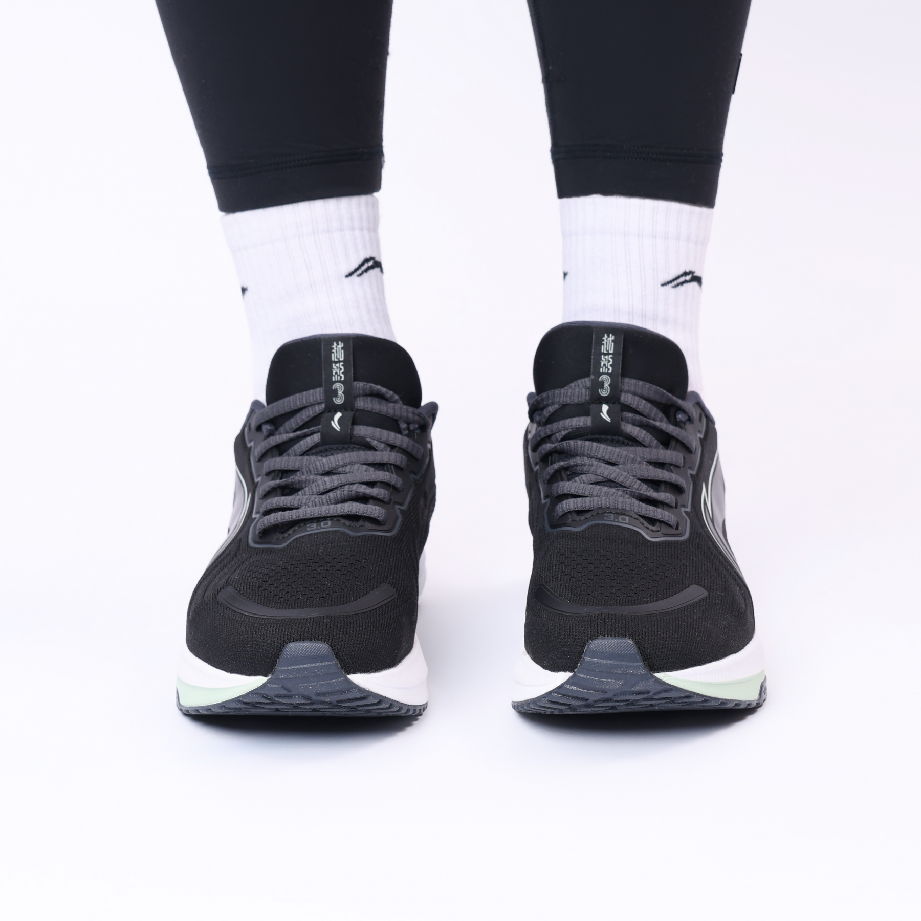 ARHT020-10 Беговые кроссовки Yueying 3 белые