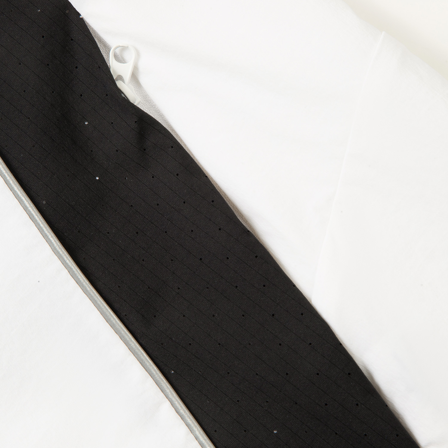 AFDVA93-4 Ветровка Jogging белый / черный