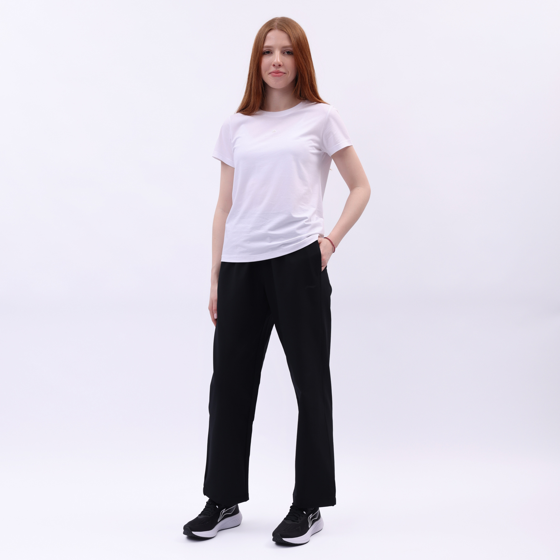 AYKU084-1 Спортивные брюки Essentials черные