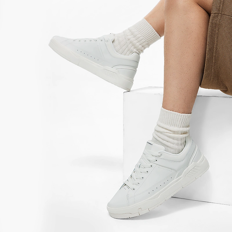 AGCT043-1 Кроссовки Common 70S белые