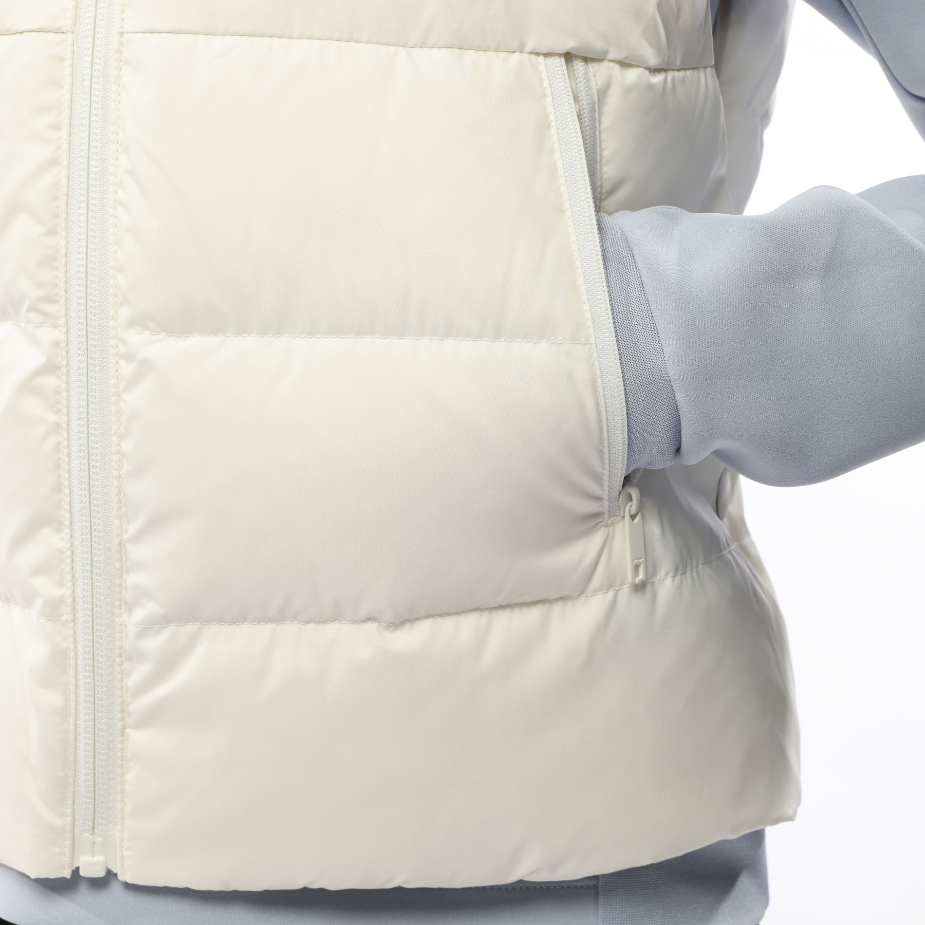 AMRV040-1 Жилет пуховый Sports Style белый