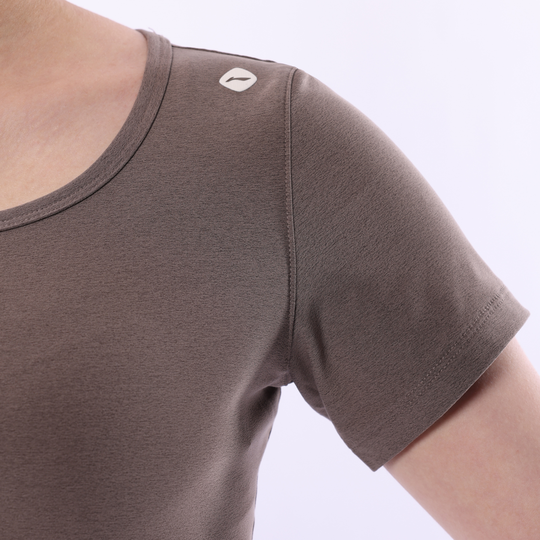 ATSV422-3 Футболка Yoga коричневый