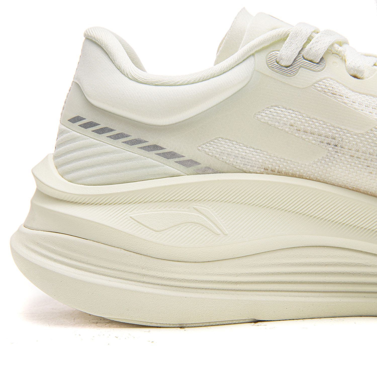 ARHW002-13 Кроссовки беговые Yueying 5 Pro молочный