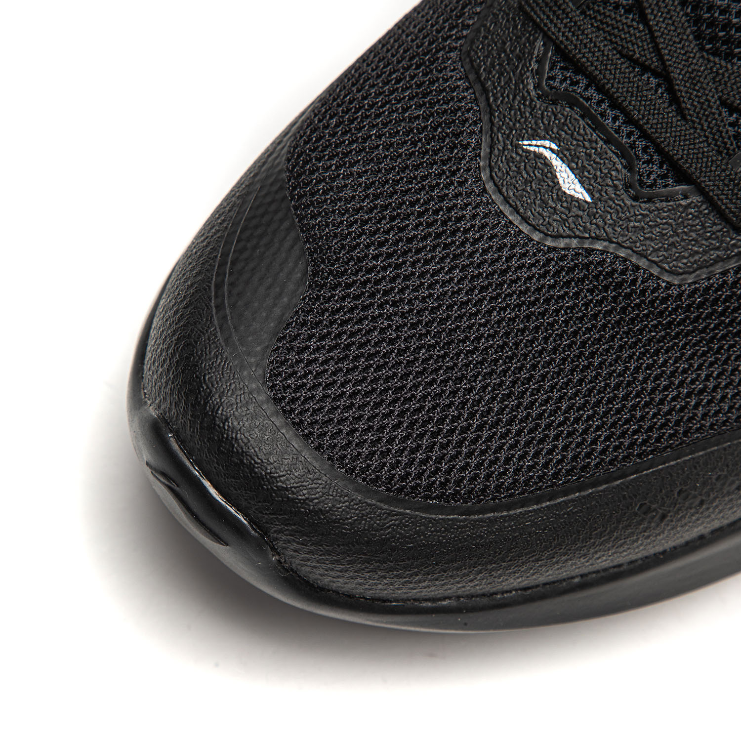 ARSV059-3 Кроссовки Light Cloud черный