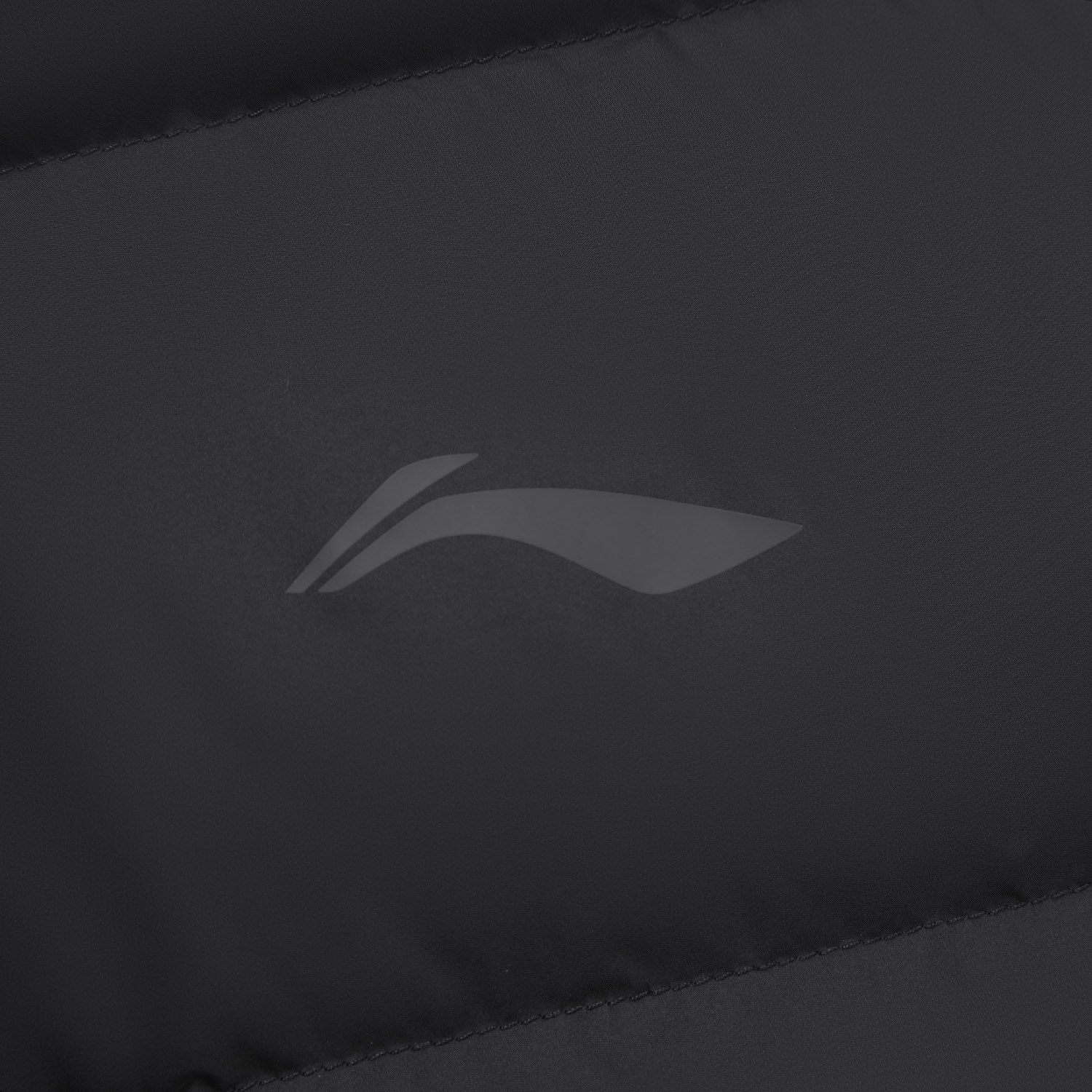 AYMV221-4 Пуховик Essentials черный