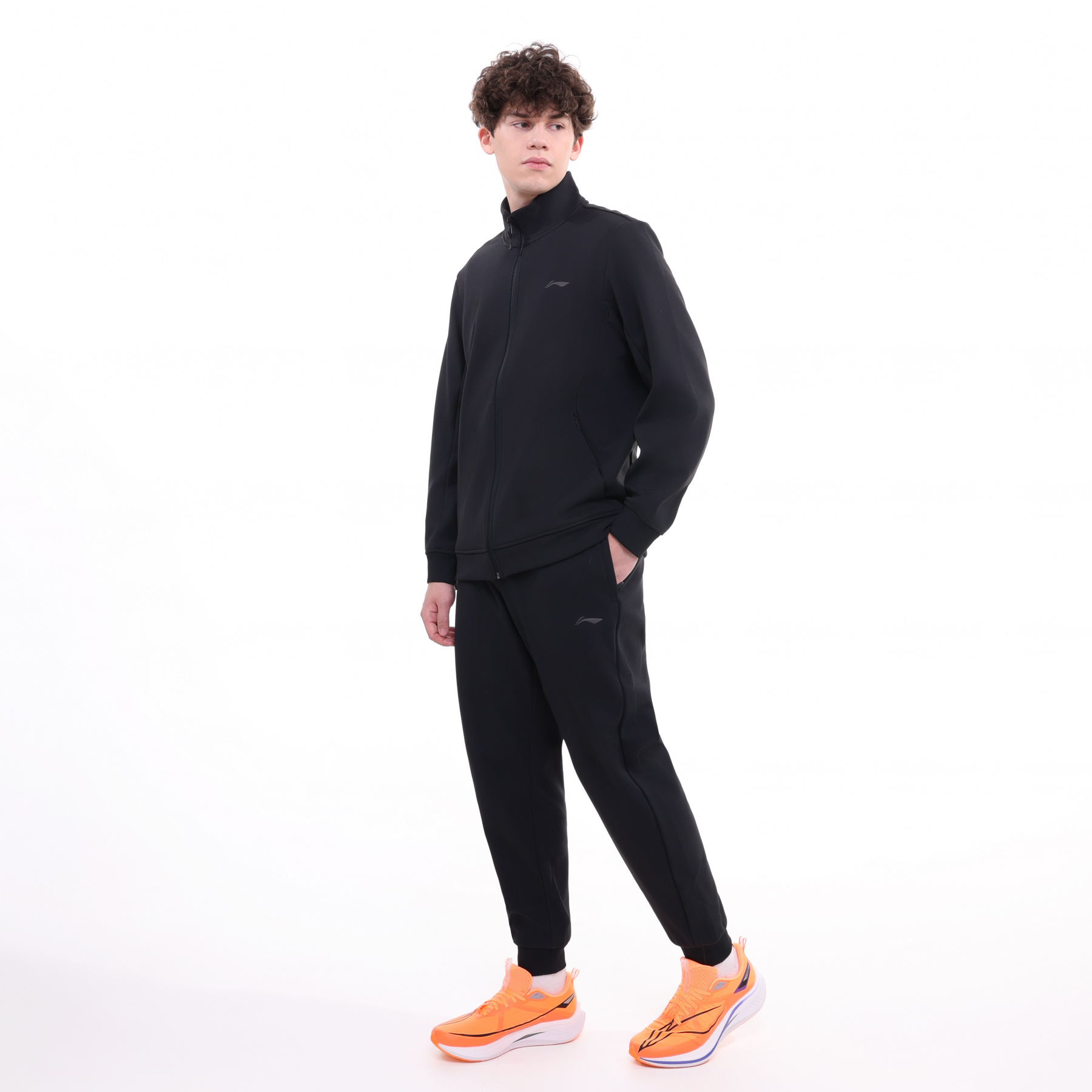 AWDU563-1 Толстовка Essentials черный