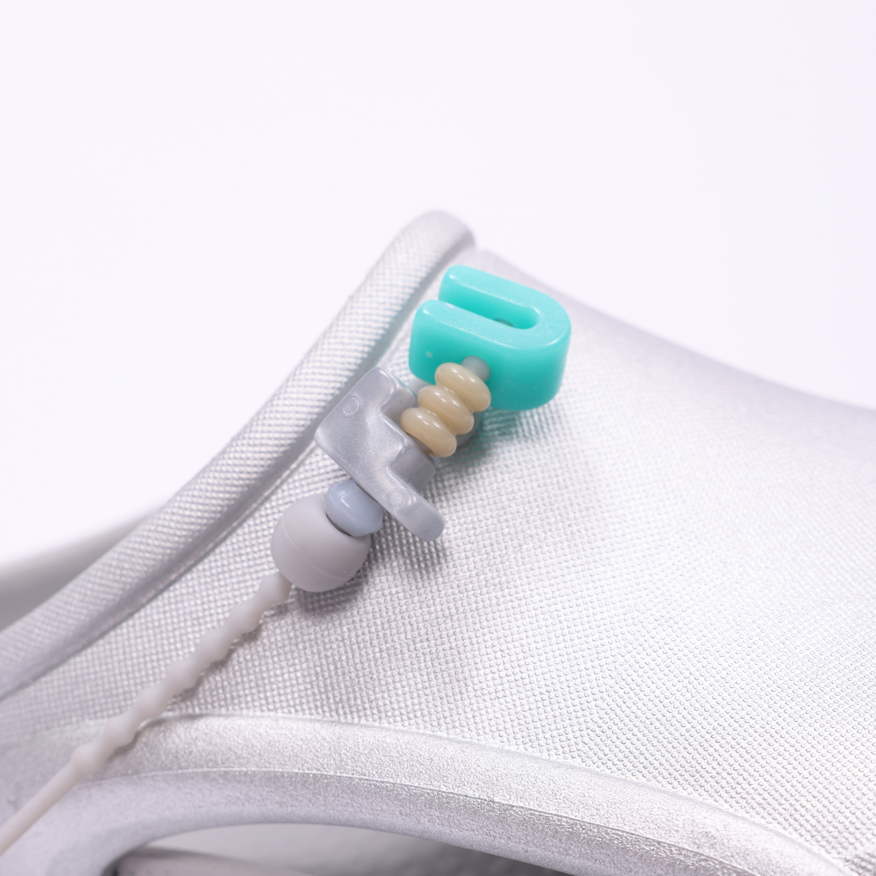 AGAV001-6 Сланцы Sports Style серебристый