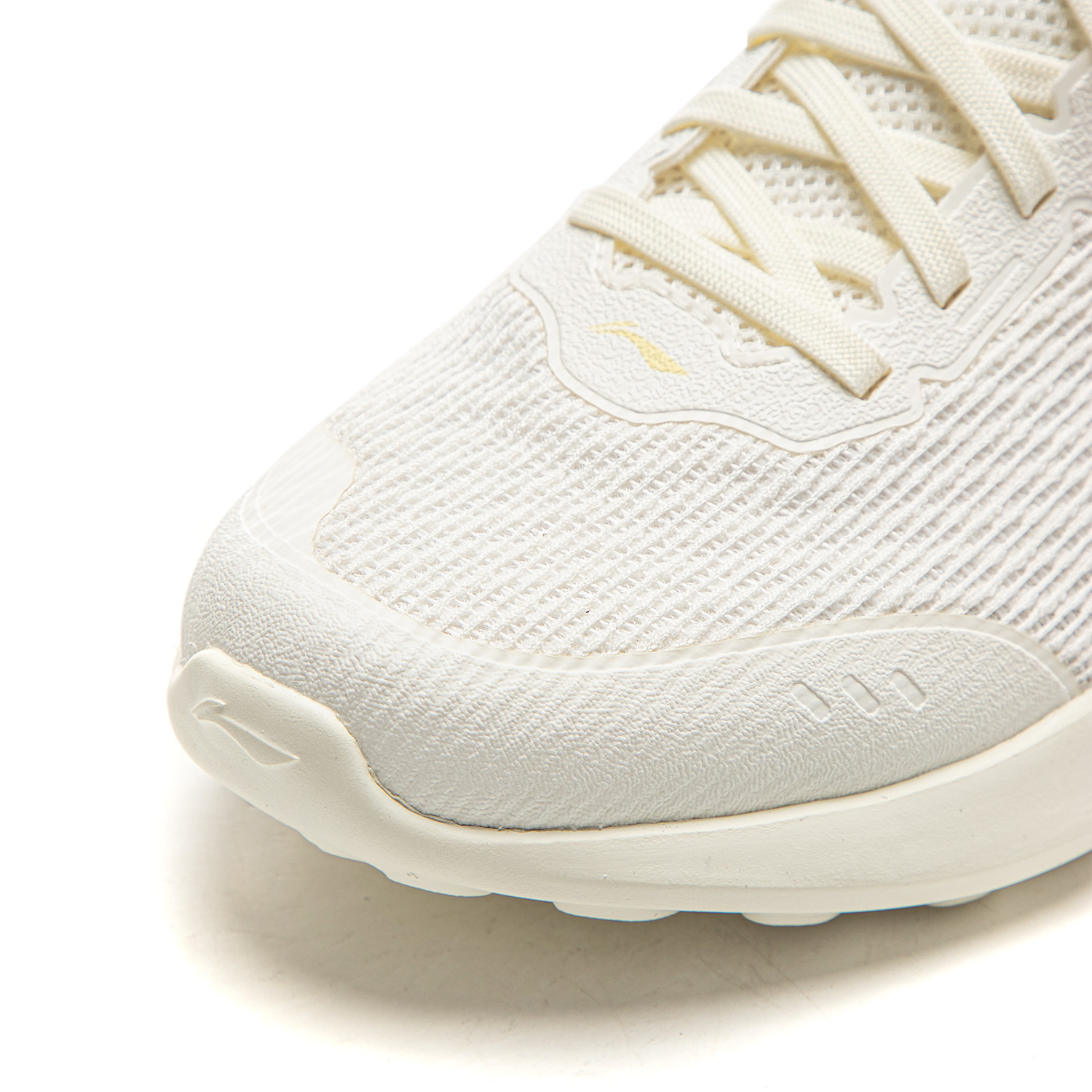 ARSV060-3 Кроссовки Light Cloud белый