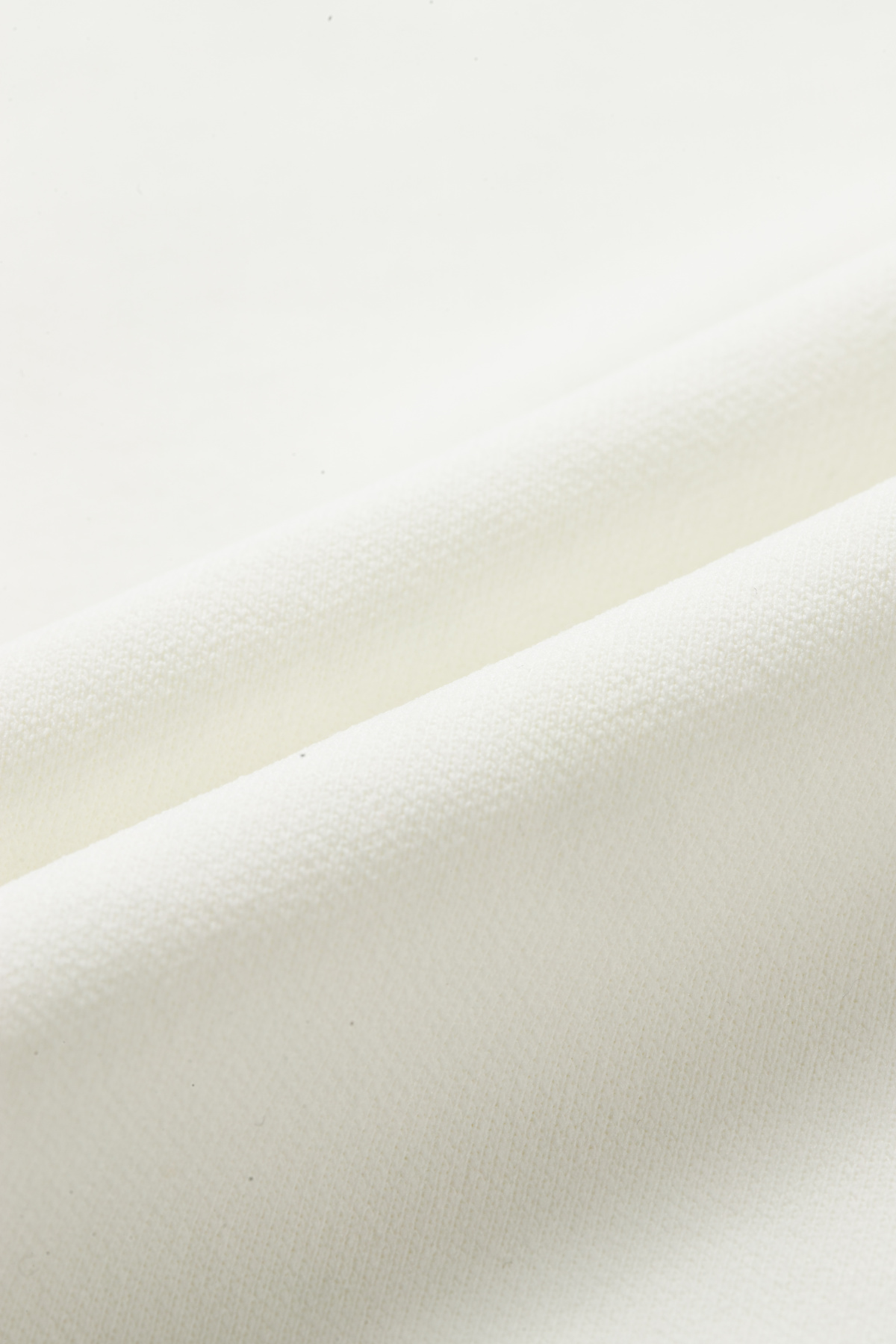 AWDV964-2 Футболка Essentials белый