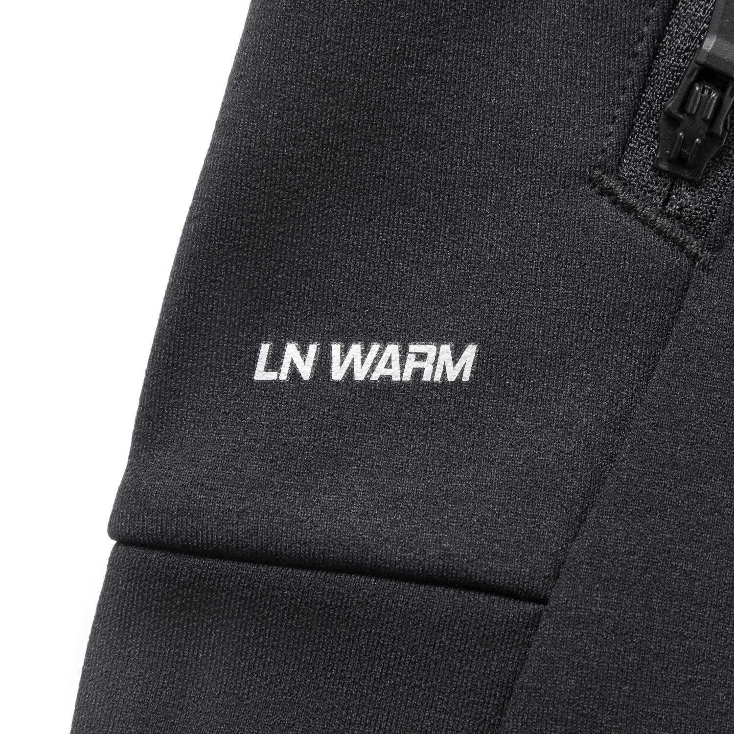 AWDV975-3 Куртка Essentials черный