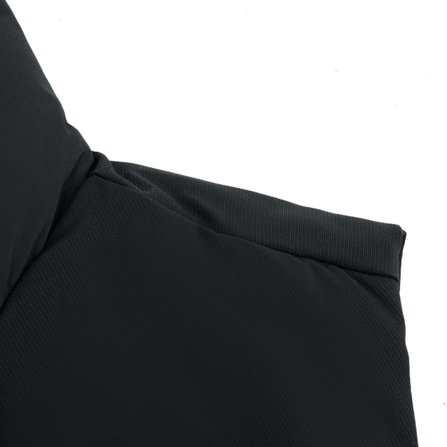 AMRV029-3 Жилет пуховый Bad5 Off-Court черный