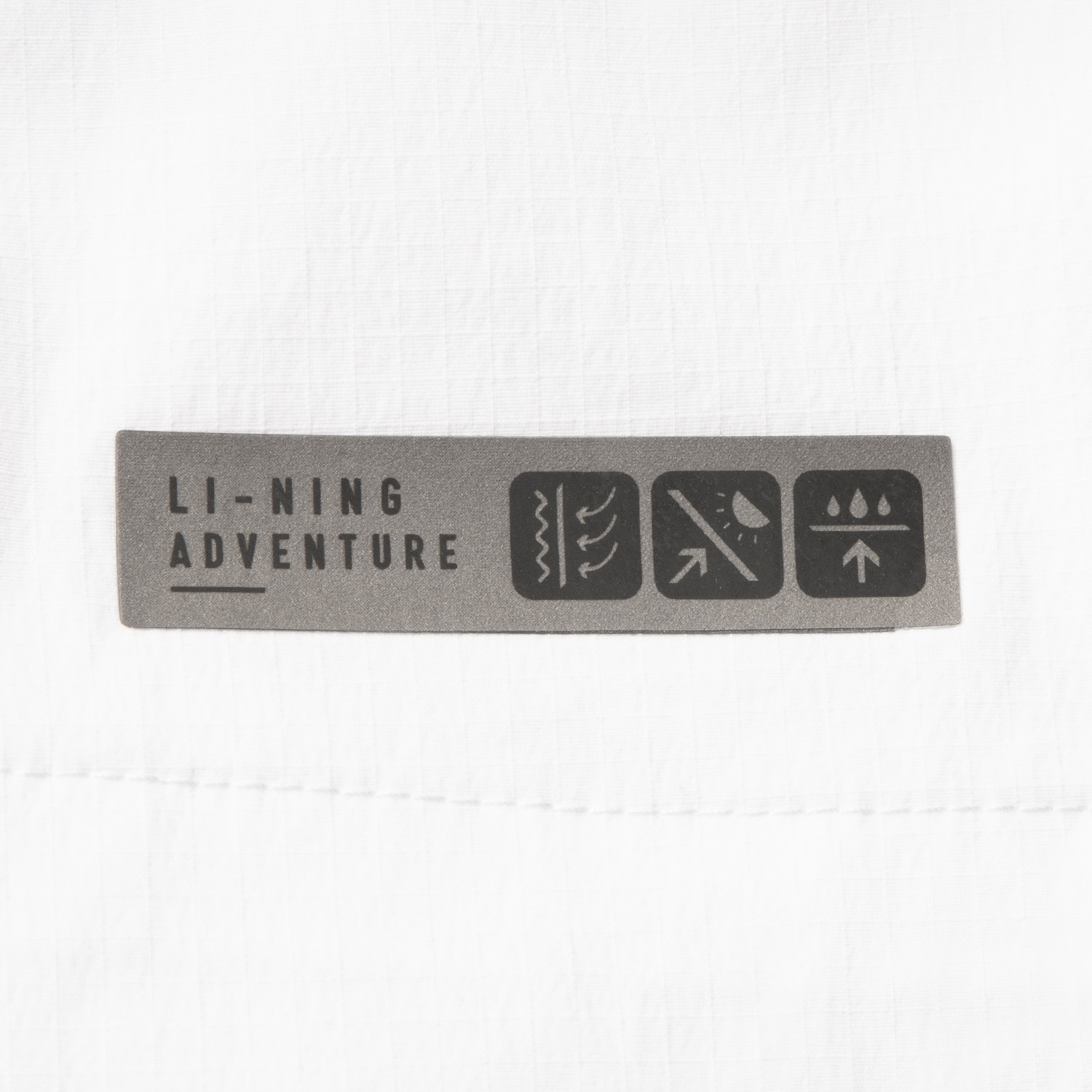 AFYV001-1 Ветровка Trail Running белый / черный