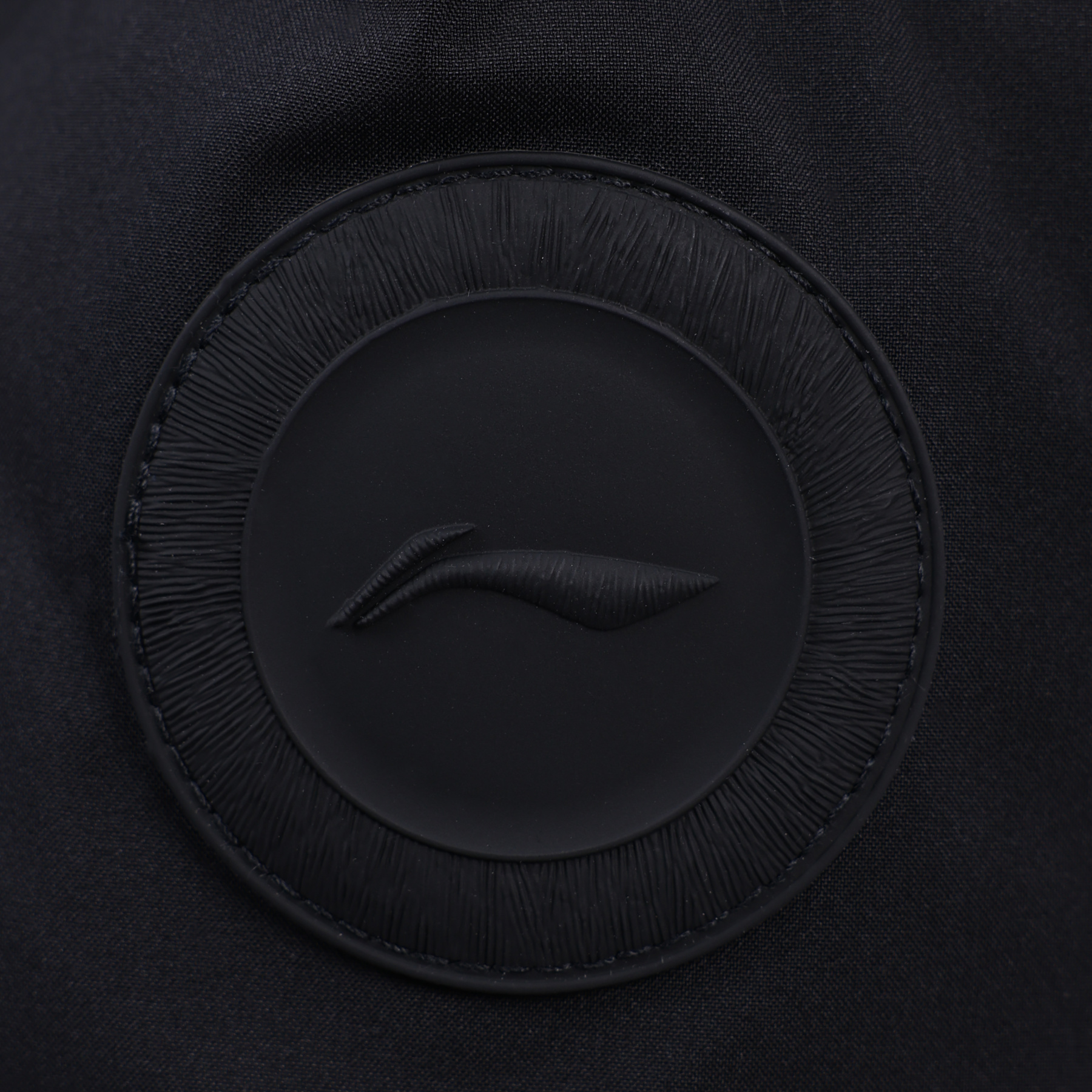 AYMU110-2 Длинный пуховик Essentials чёрный