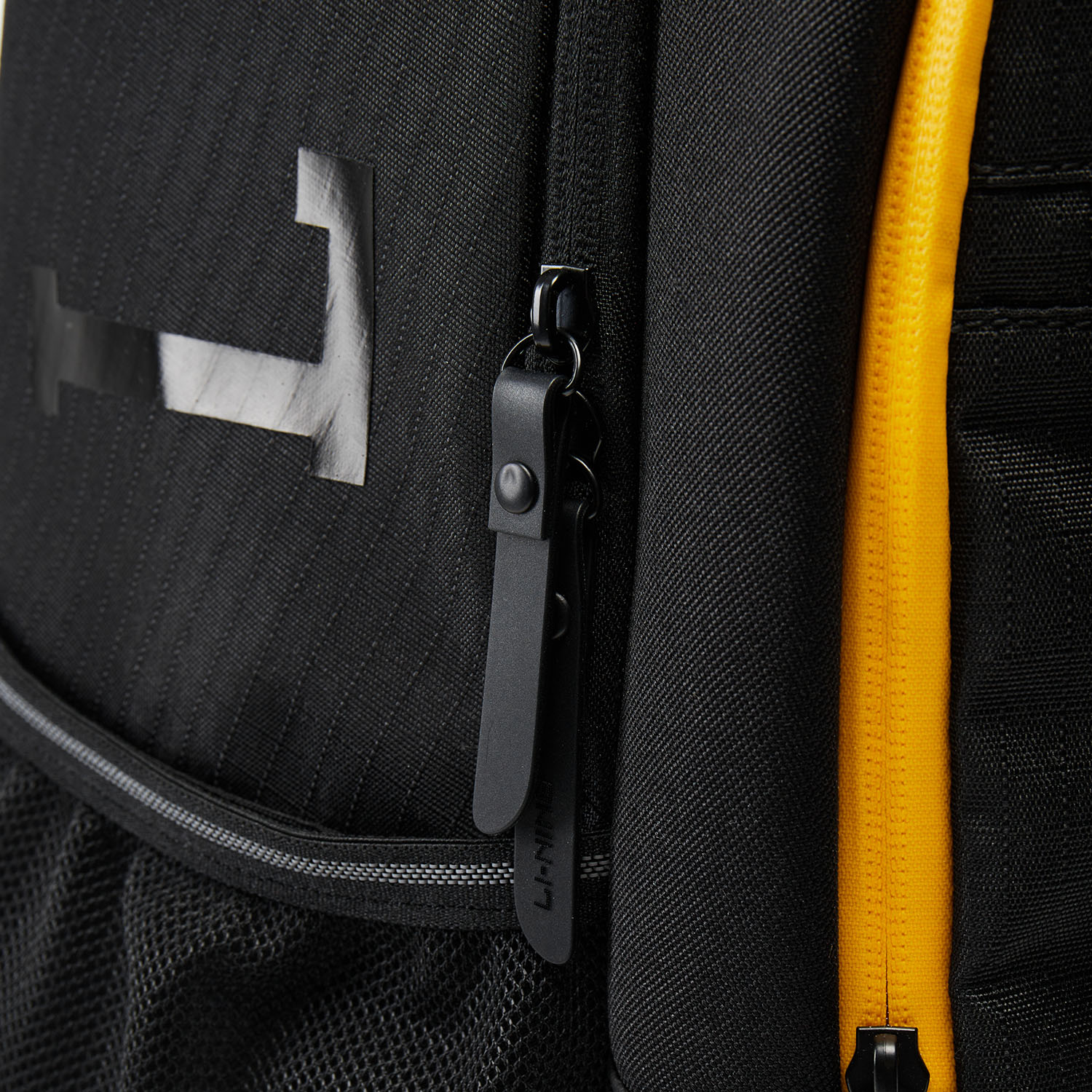 YBSV189-1 Рюкзак Sporty Basketball черный