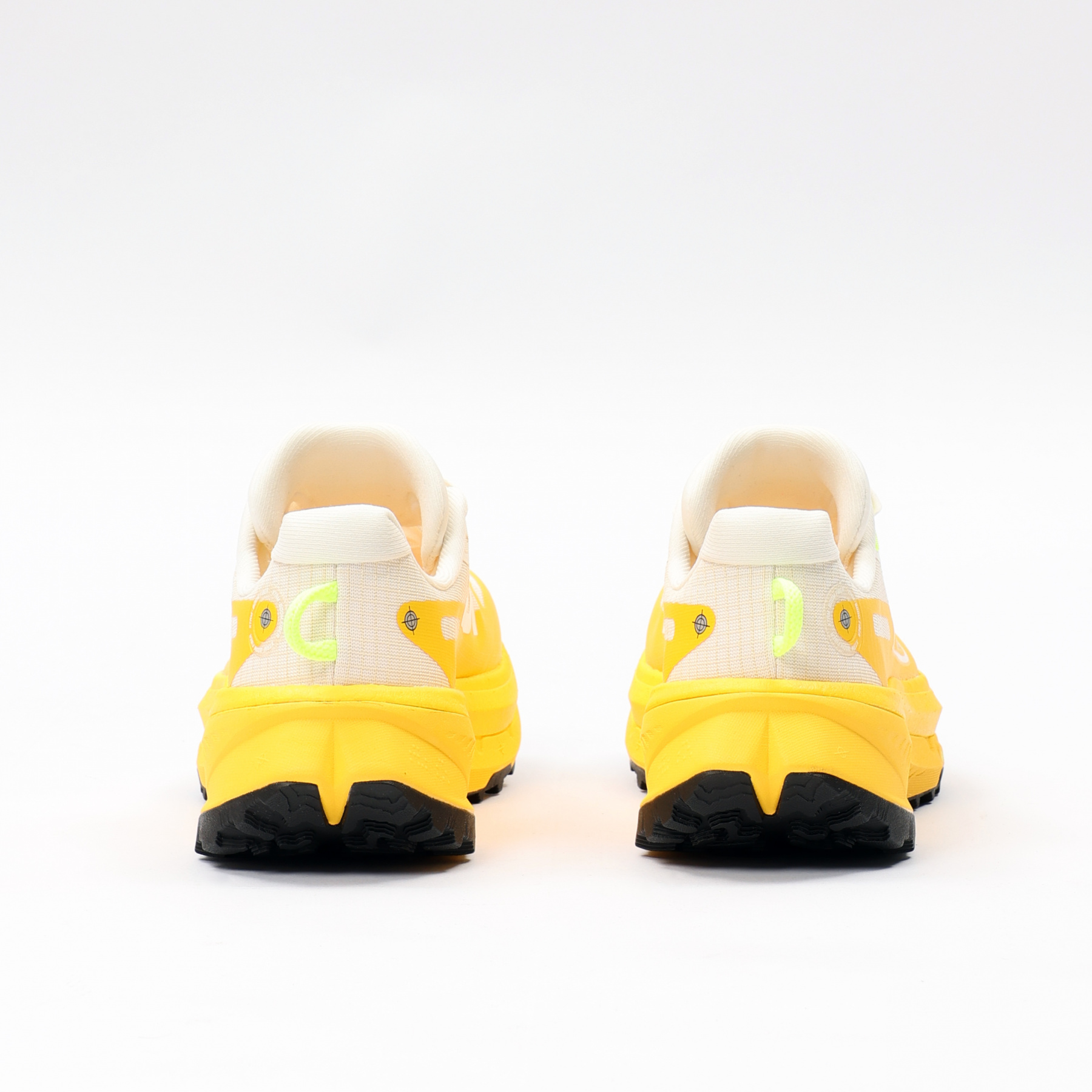 ARNV010-1 Кроссовки беговые Lu 2 Pro бежевый