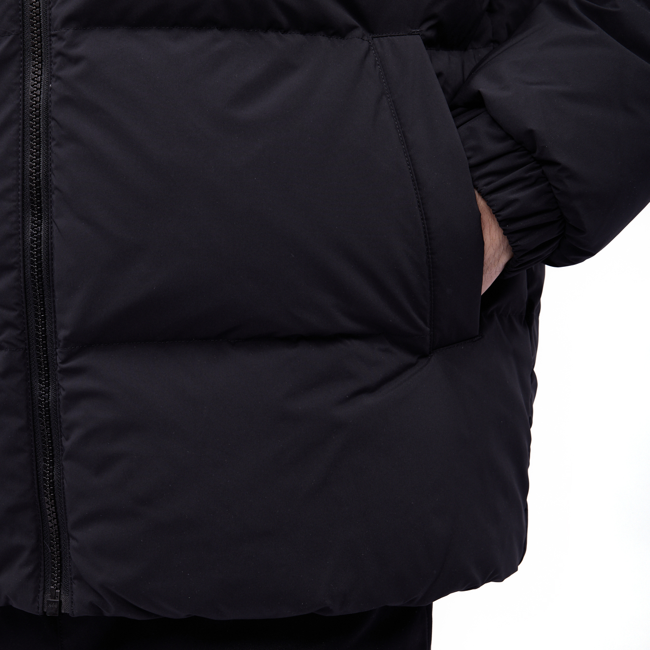 AYMV585-4 Пуховик Sports Style черный