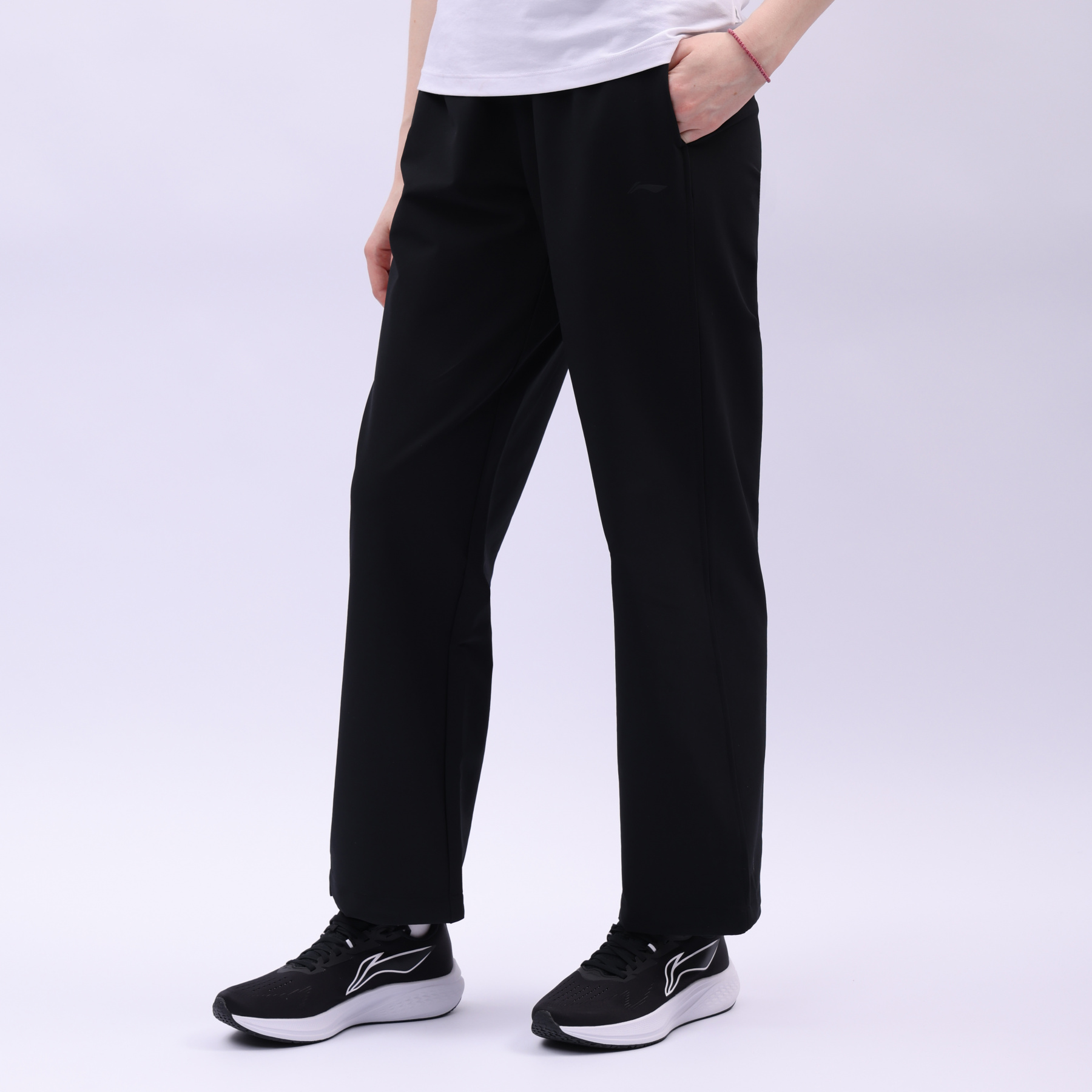 AYKU084-1 Спортивные брюки Essentials черные