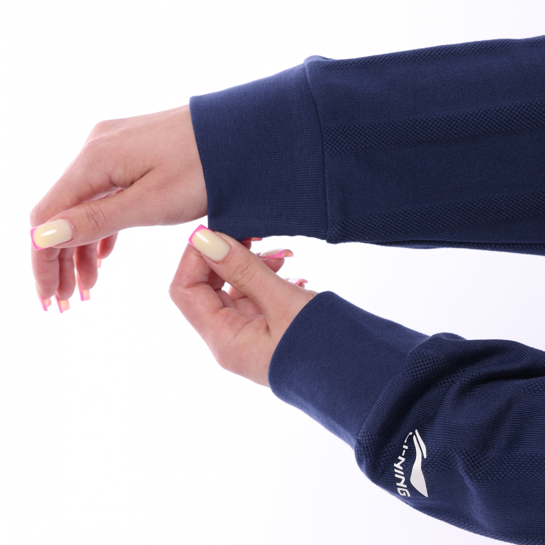 AWDVD24-2 Толстовка Sports Style мульти