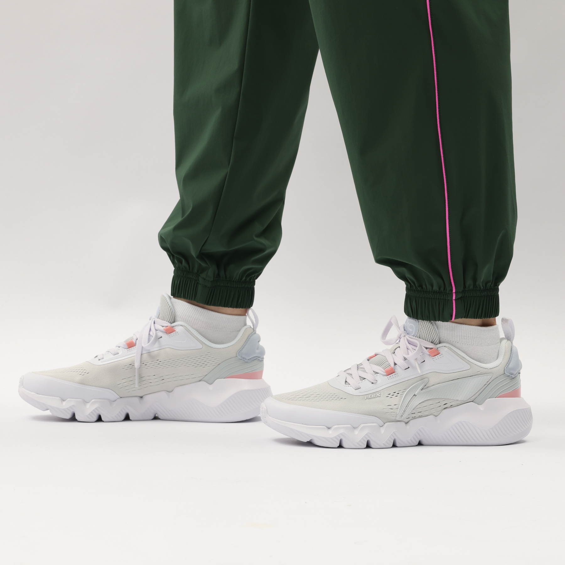 AYKV154-5 Брюки спортивные Workout зеленый