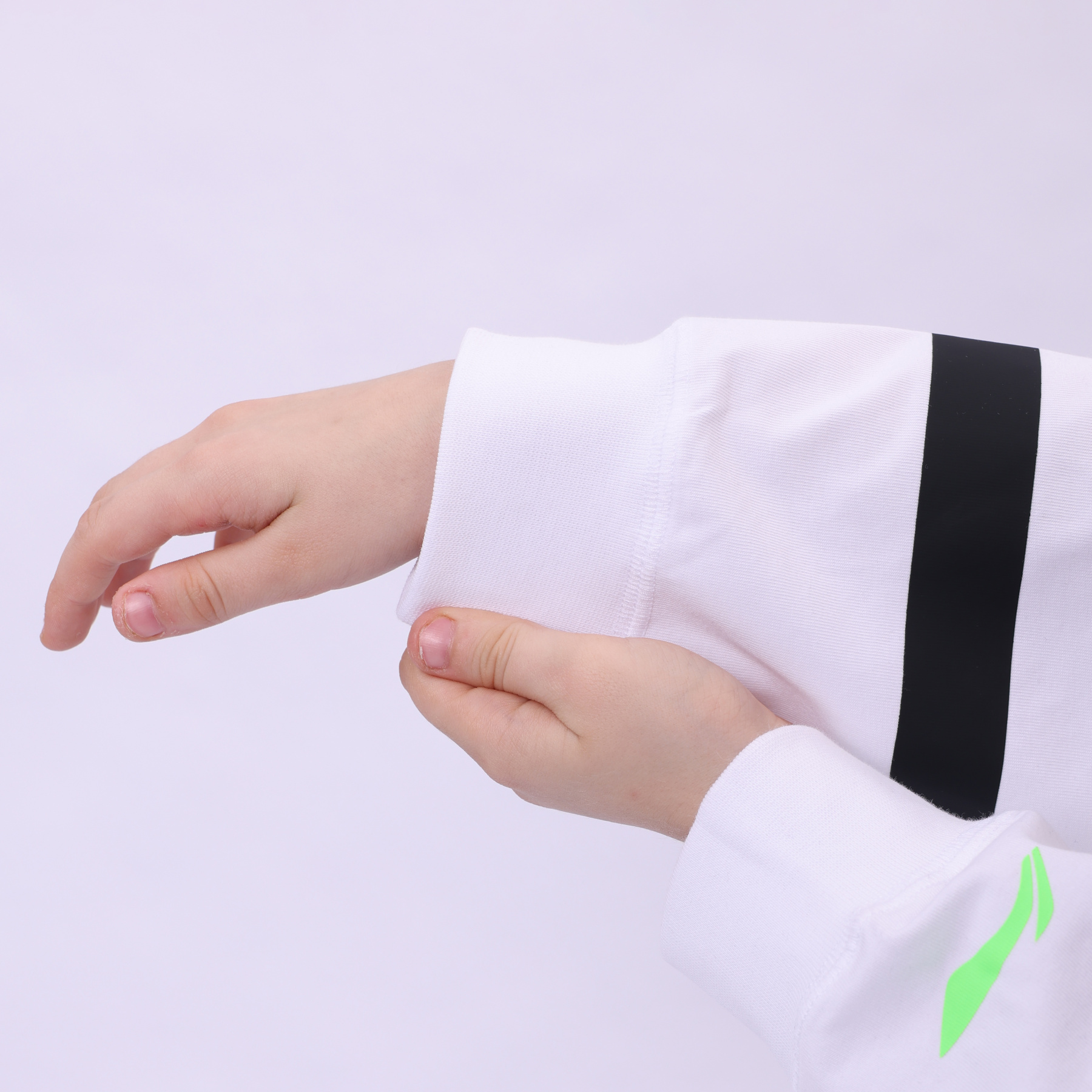 YHSU063-1 Лонгслив Basketball белый